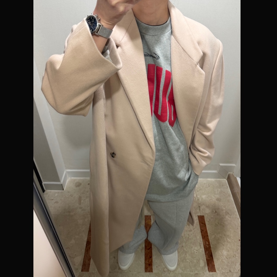 Essentials The Core Collection T-Shirt Stretch Limo, Fear of God Athletics Wide Leg Sweatpants Melange Grey 착용 스타일