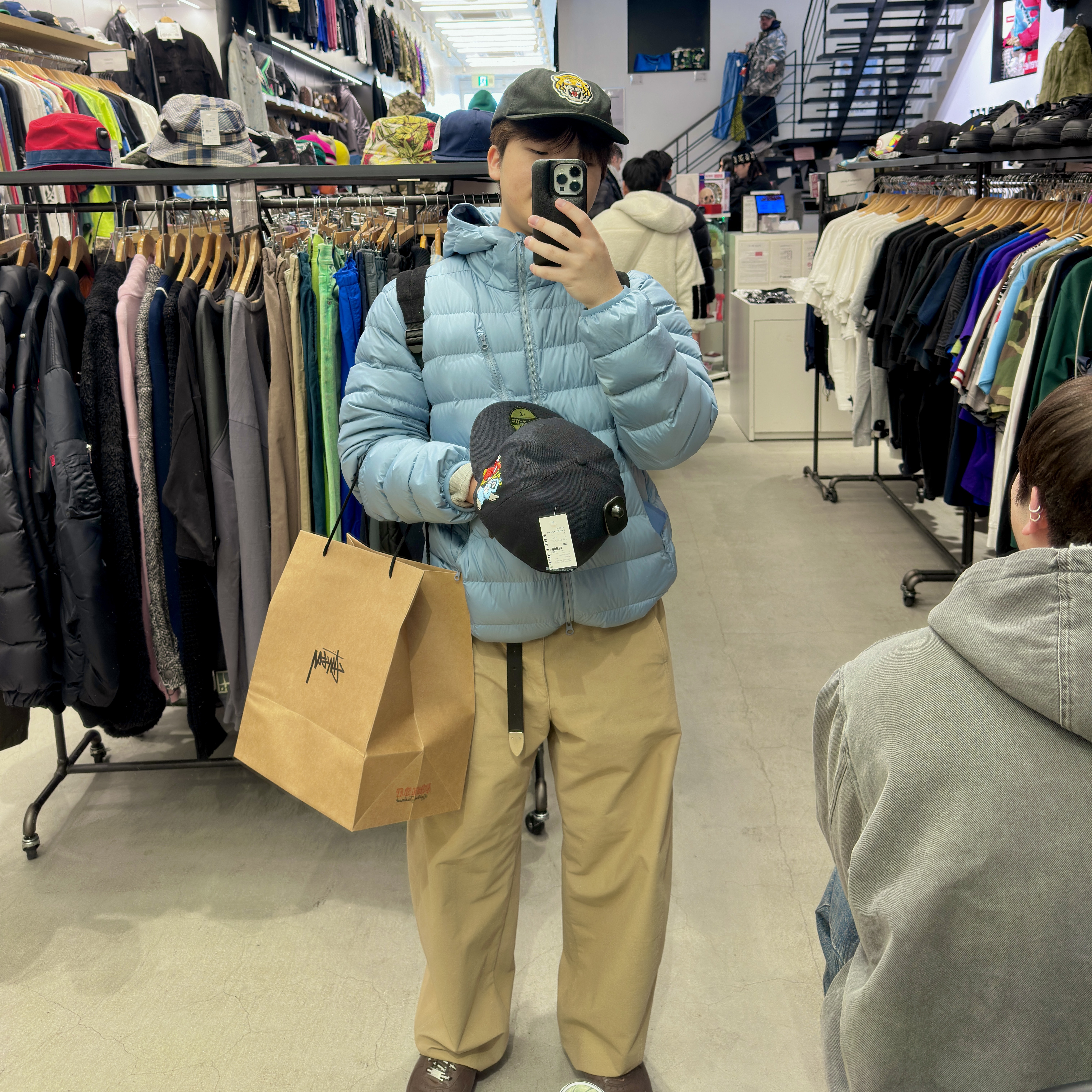 Musinsa Standard City Leisure Hooded Light Down Jacket Moon Blue, Nike x Supreme Air Force 1 Low Baroque Brown 착용 스타일
