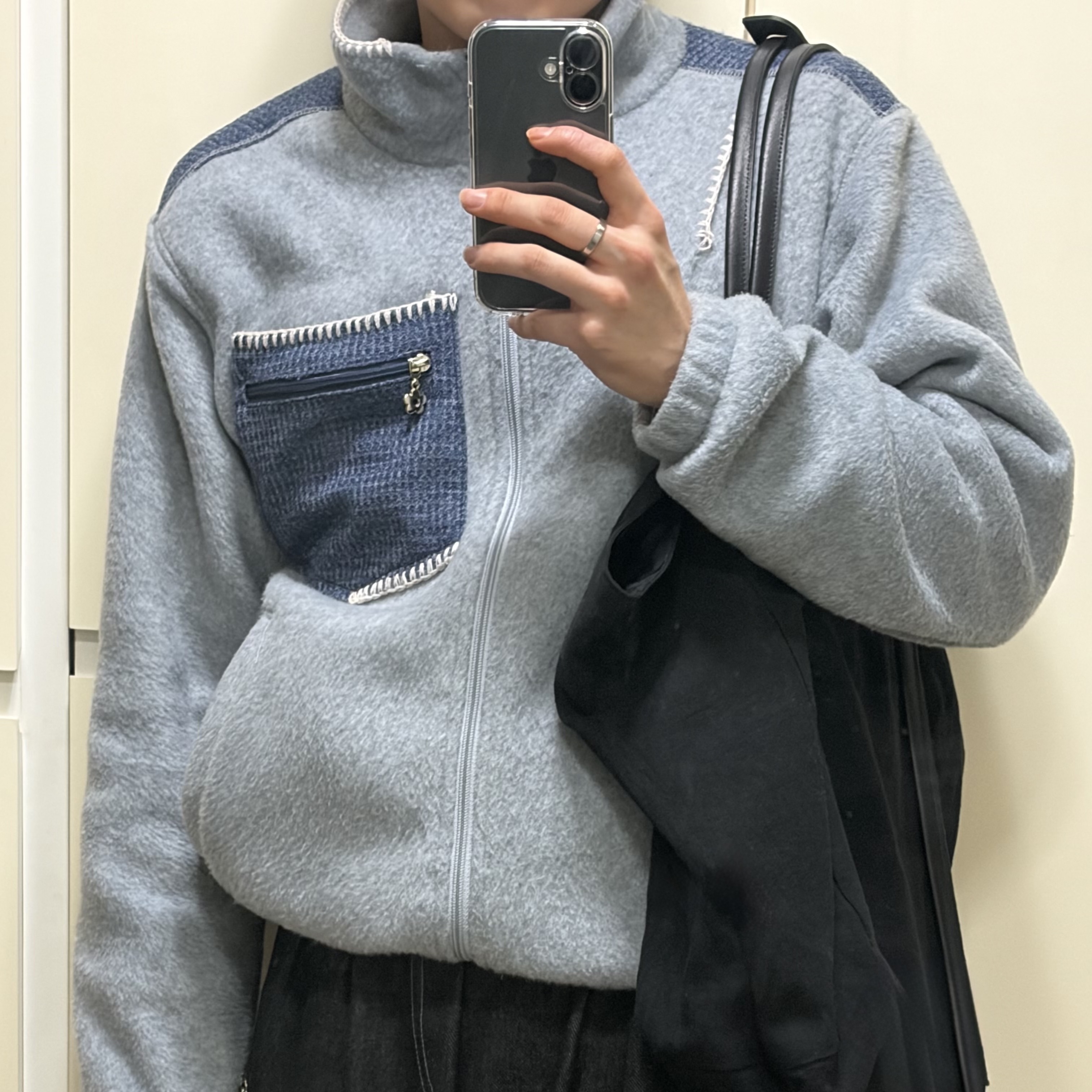 Xlim Synopsis 01 Bag Black 착용 스타일
