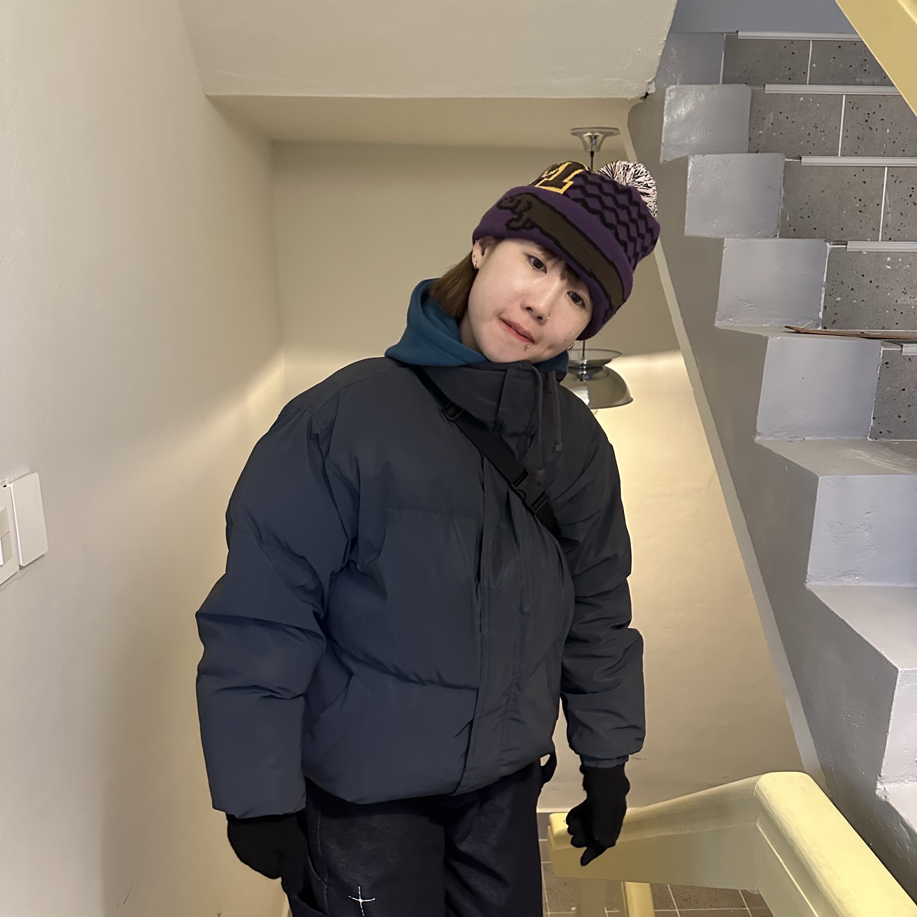 Cav Empt Overdye Stripe Long Sleeve Purple - 25FW, Essentials Puffer Jacket Black Reflective - 20FW 착용 스타일 - 4