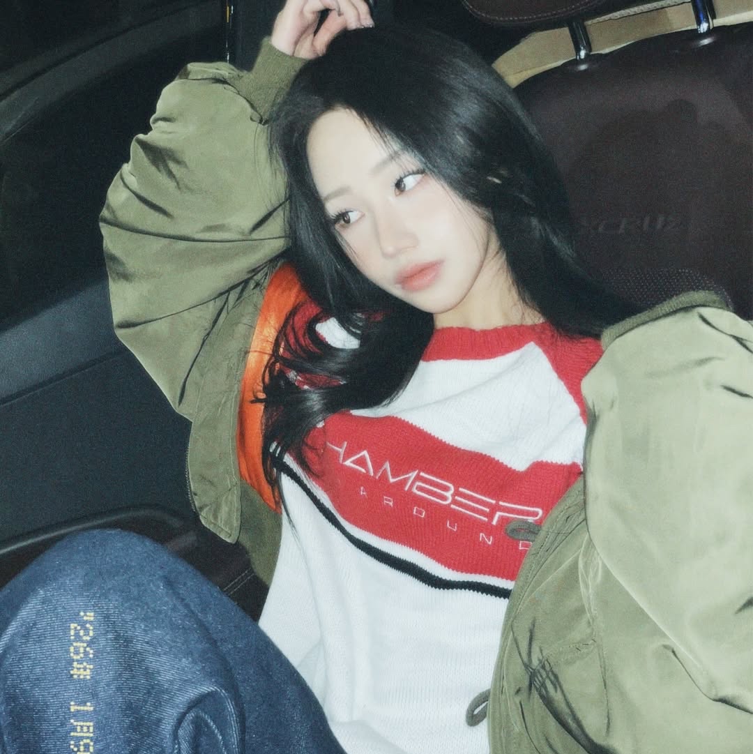 SPORT CHAMBER x Coca-Cola Sweater Red 착용 스타일 - 1