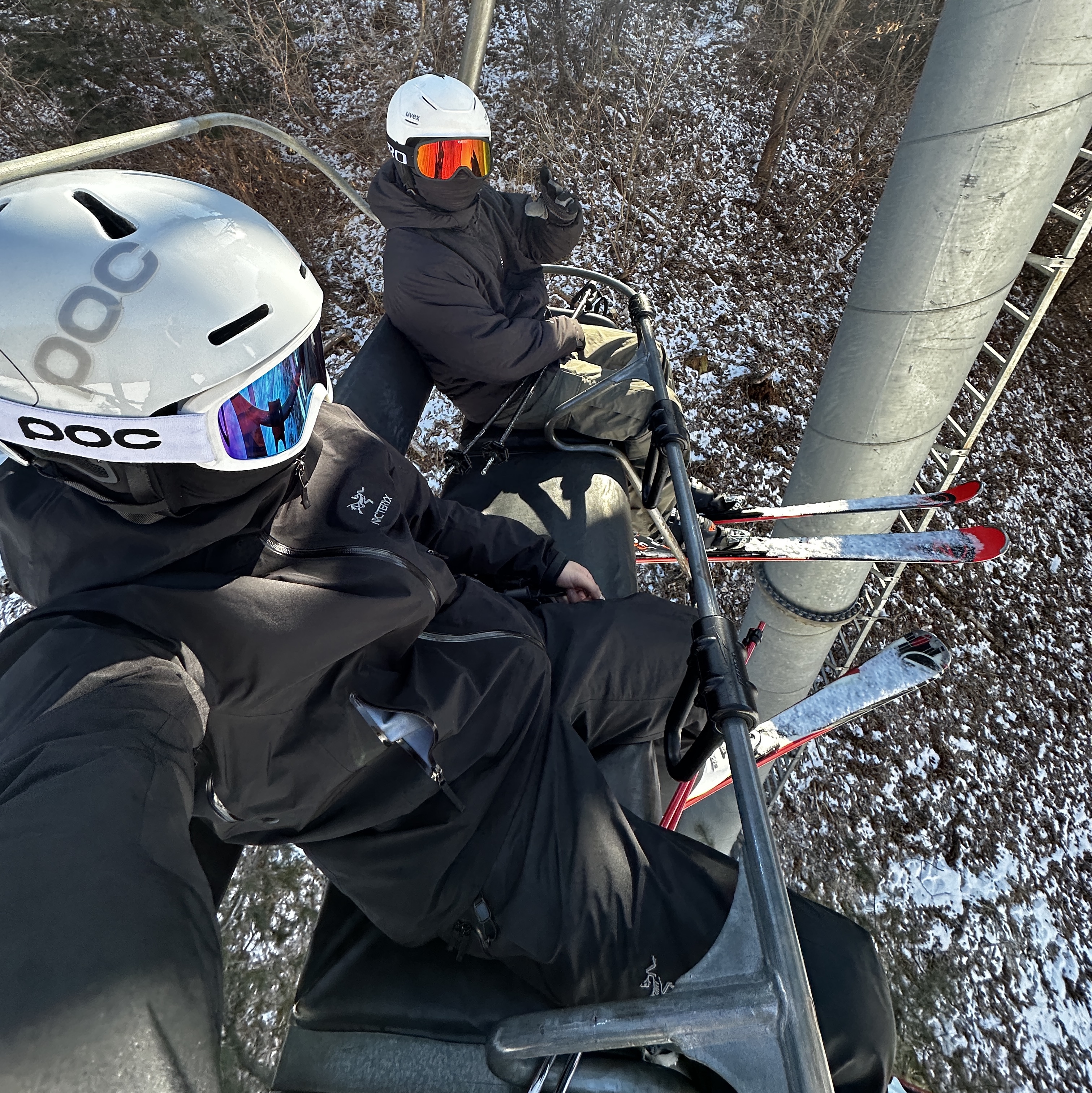 Arc'teryx Beta LT Jacket Black 착용 스타일