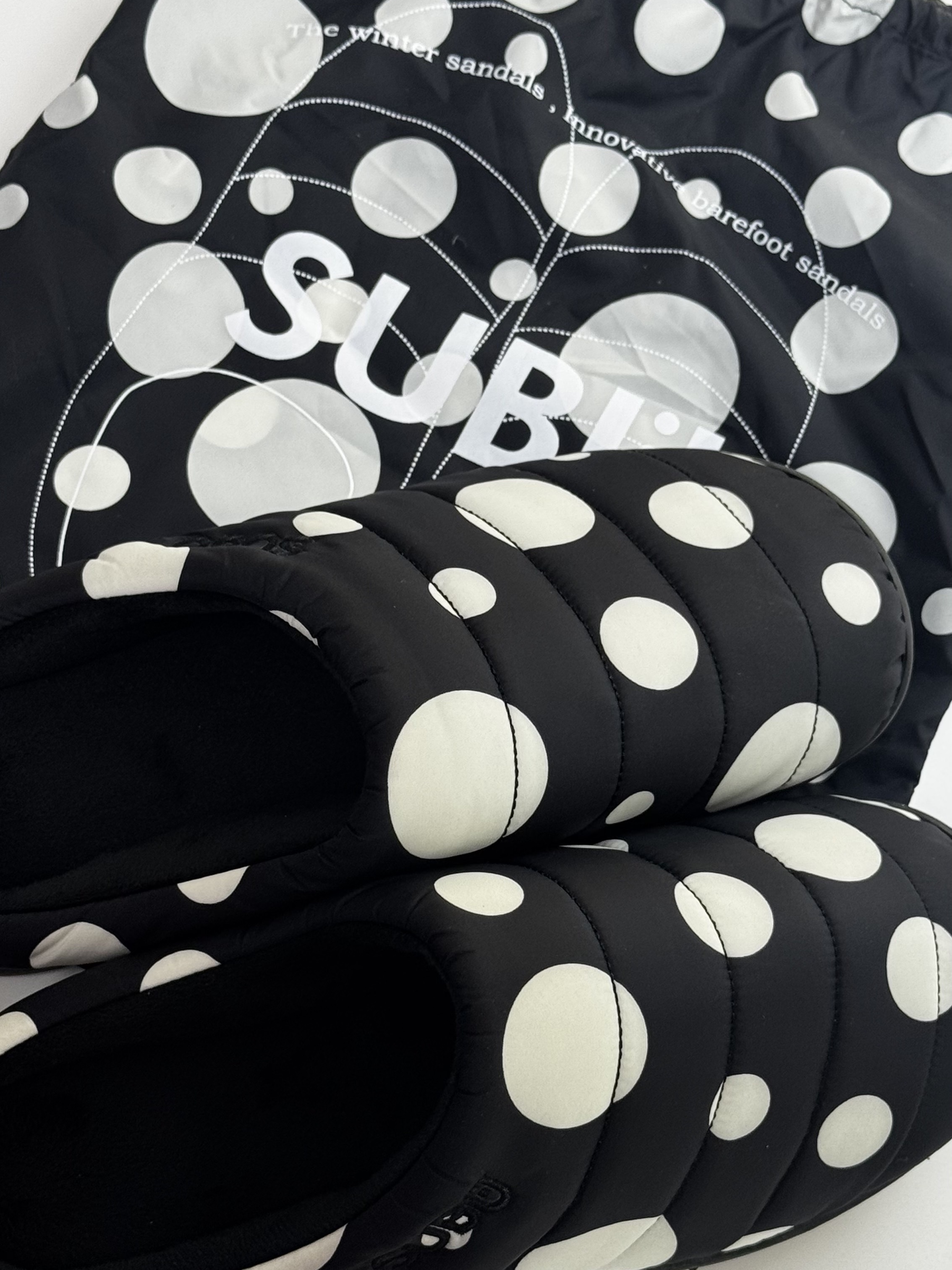 Subu Down Sandal Cream Snow Dot 착용 스타일