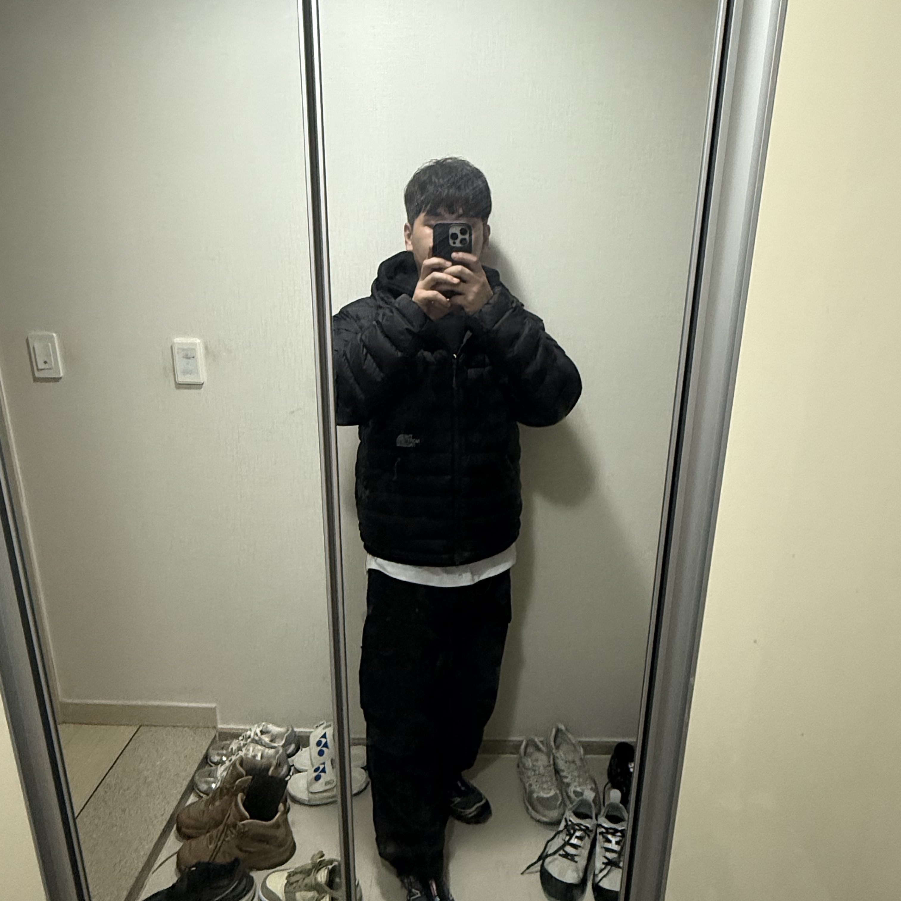 Salomon XT-6 Gore-Tex Black Ebony, The North Face Ventus On Jacket Black 착용 스타일 - 1