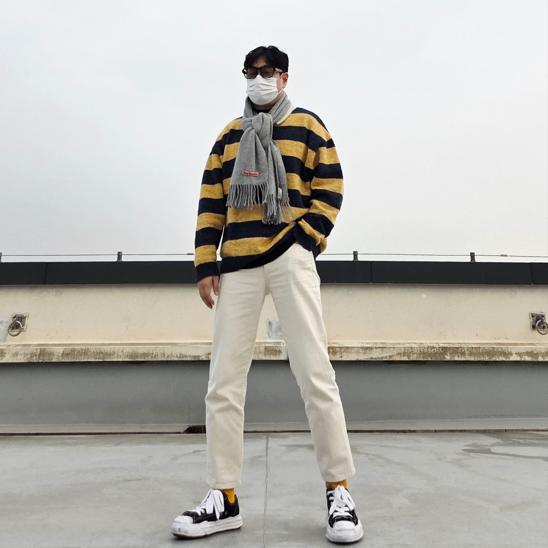 Maison Mihara Yasuhiro Hank OG Sole Canvas Low-top Sneakers Black, Acne Studios Canada Narrow New Wool Muffler Light Grey Melange 착용 스타일 - 1