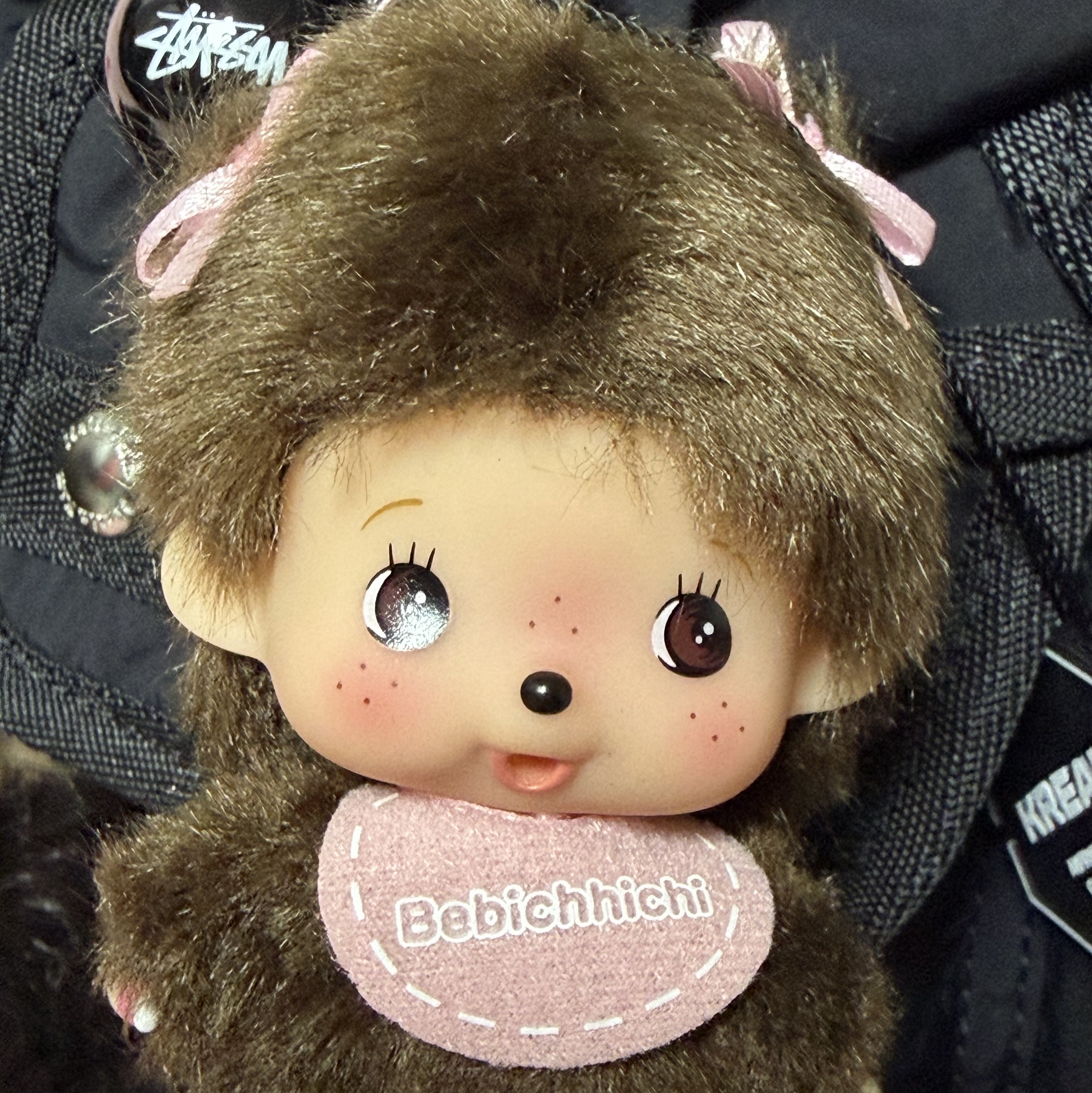 Monchhichi Bebichhichi Bighead SS Girl Key Chain Pink 착용 스타일