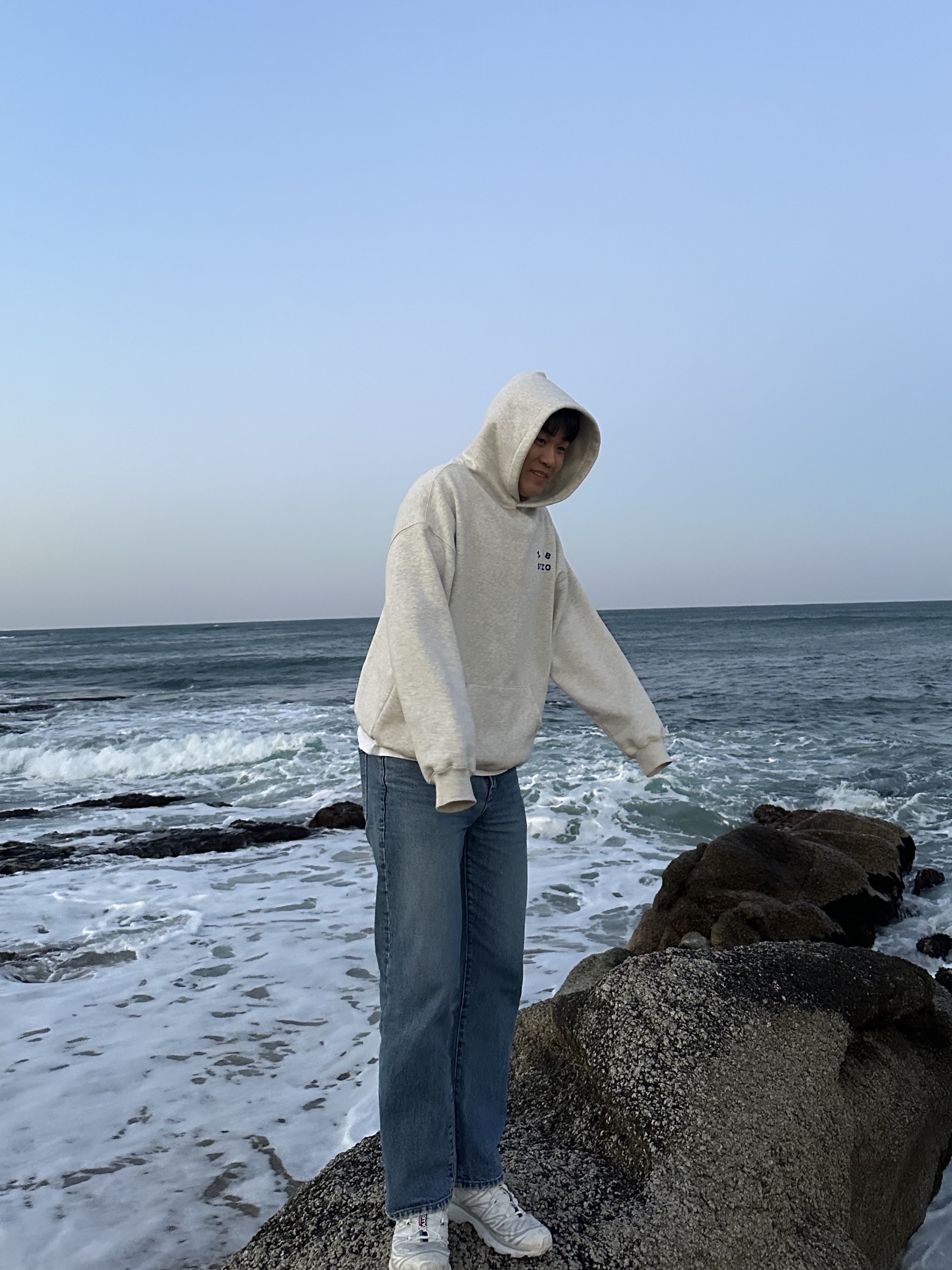 IAB Studio Hoodie Oatmeal Gray - 21SS, Salomon XT-6 ADV White 착용 스타일 - 2