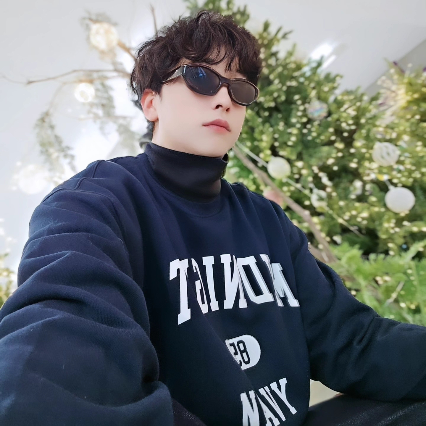 Suade Contour Pocket Denim Raw Indigo, Keen Jasper Suede Sneakers Silver Mink 착용 스타일 - 3