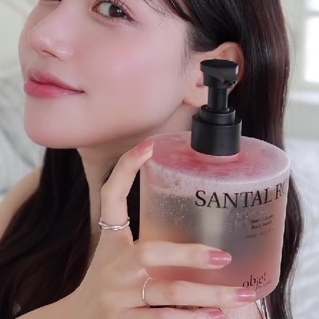 OBJET BY KUNDAL Moist Gleam Body Wash 450ml 착용 스타일
