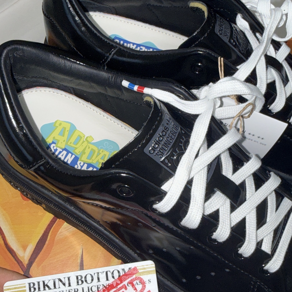 Adidas x Spongebob Stan Smith Freizeit Core Black 착용 스타일 - 1