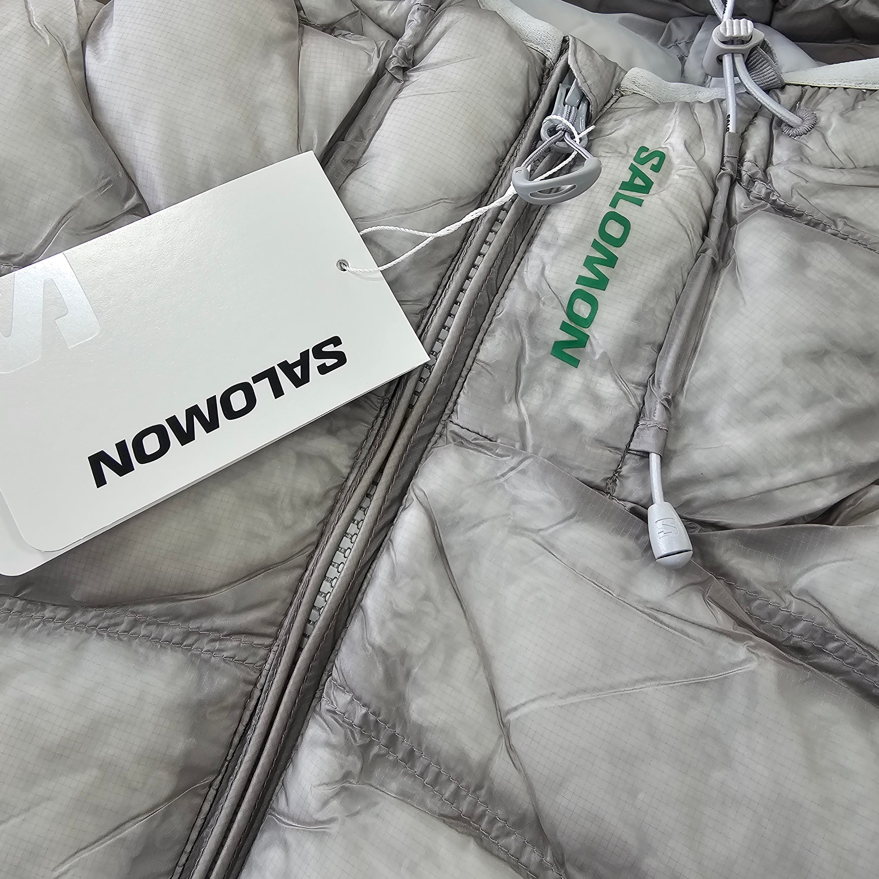 Salomon UNI Cross Insulation Jacket Light Grey 착용 스타일 - 2