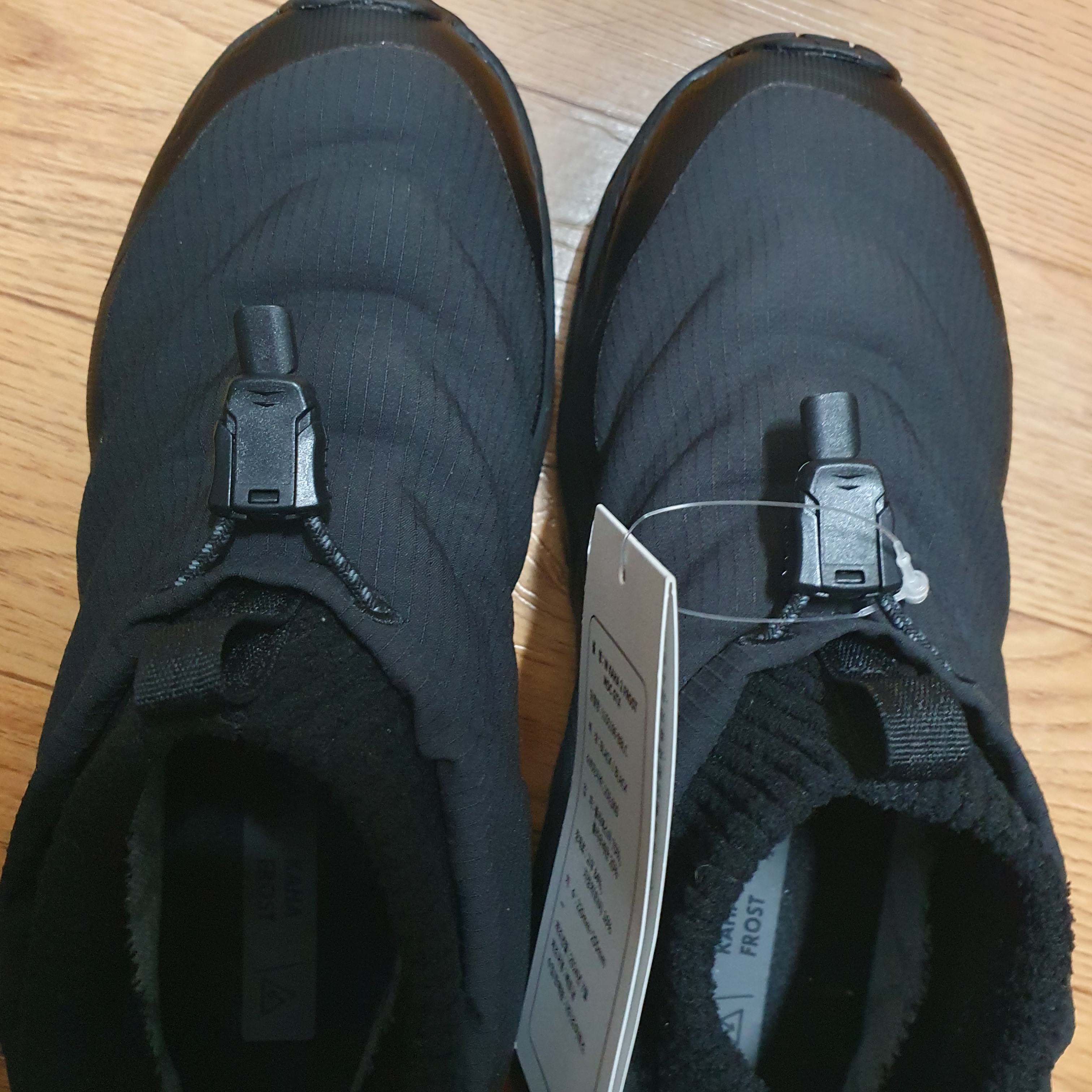 (W) Hoka Kaha 2 Frost Moc GTX  Black 착용 스타일