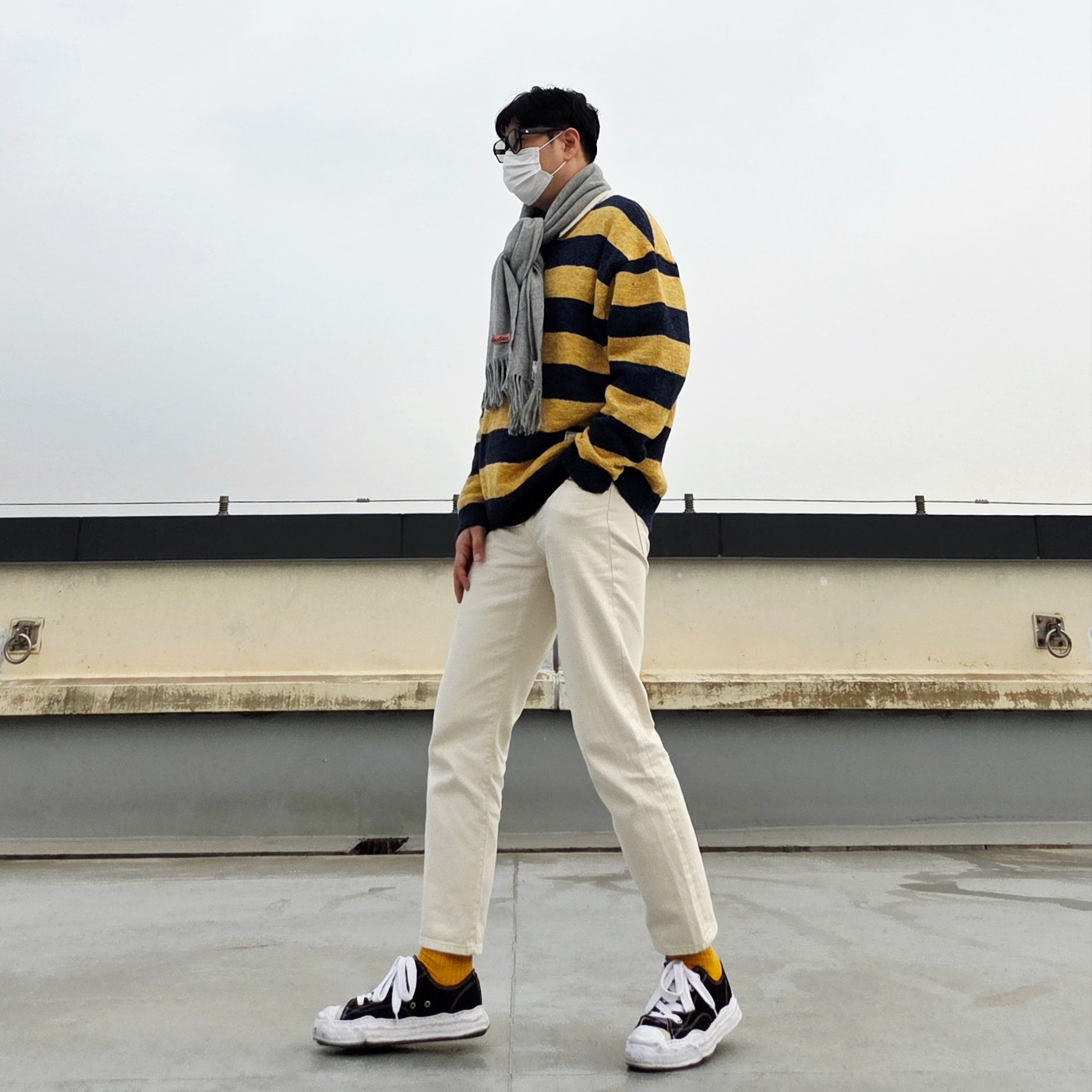 Maison Mihara Yasuhiro Hank OG Sole Canvas Low-top Sneakers Black, Acne Studios Canada Narrow New Wool Muffler Light Grey Melange 착용 스타일 - 2