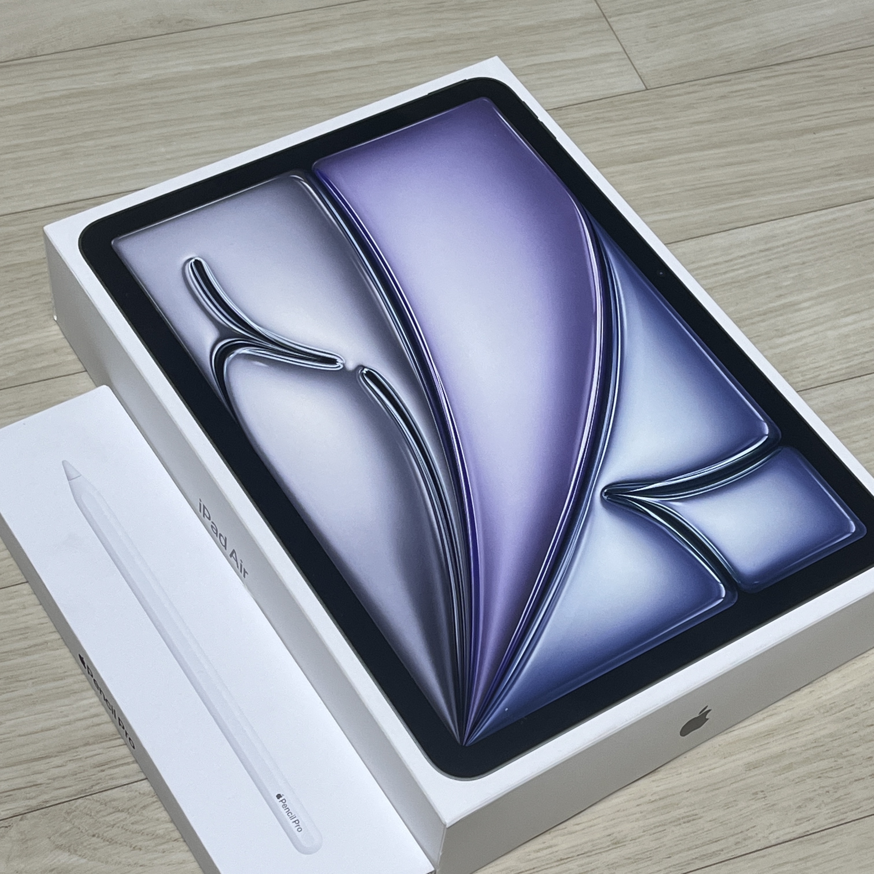 Apple Pencil Pro (Korean Ver.), Apple iPad Air 7th Gen 11-inch Wifi 128GB Space Gray (Korean Ver.) 착용 스타일