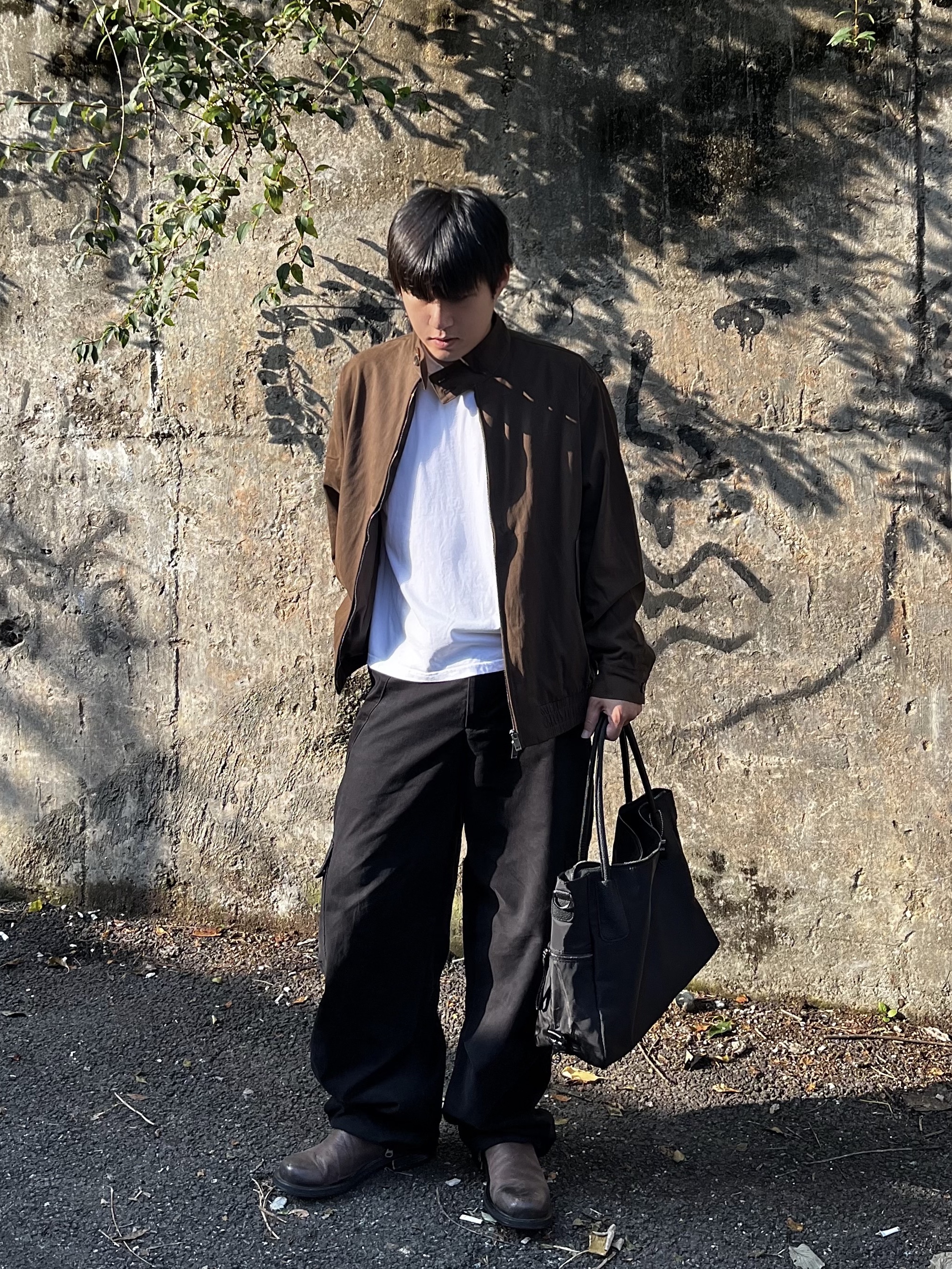 noun Washed Cargo Pants Black, MUCENT 4way Sigature Logo Tote Bag Black 착용 스타일 - 3