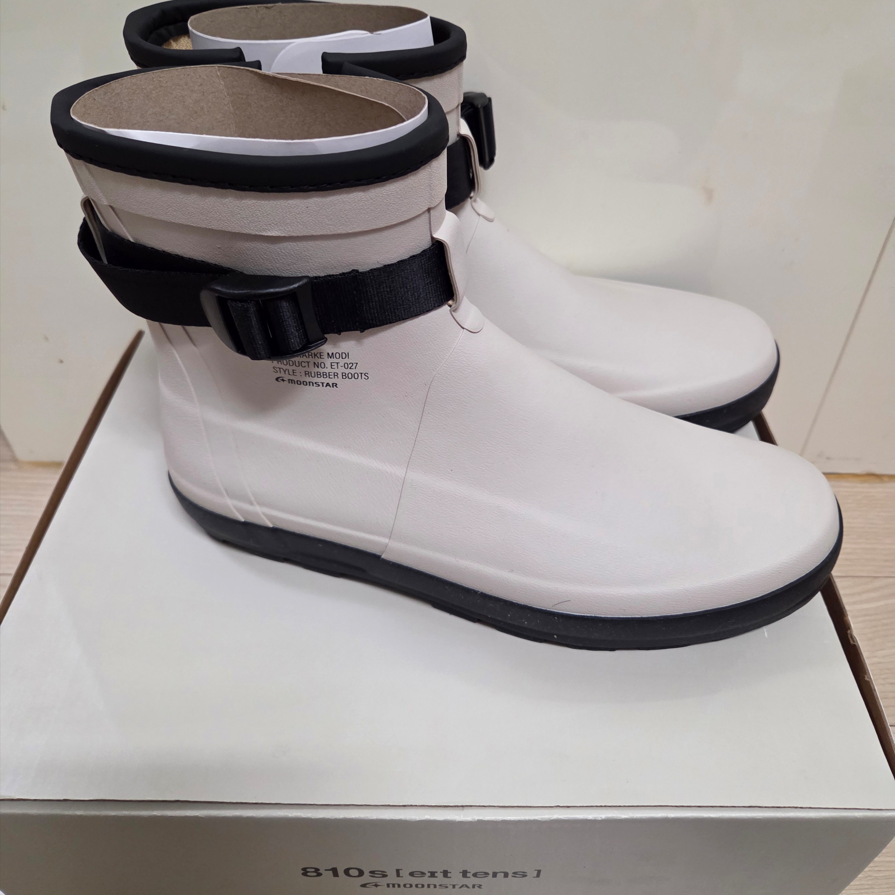 Moonstar 810s ET027 Marke Modi White 착용 스타일