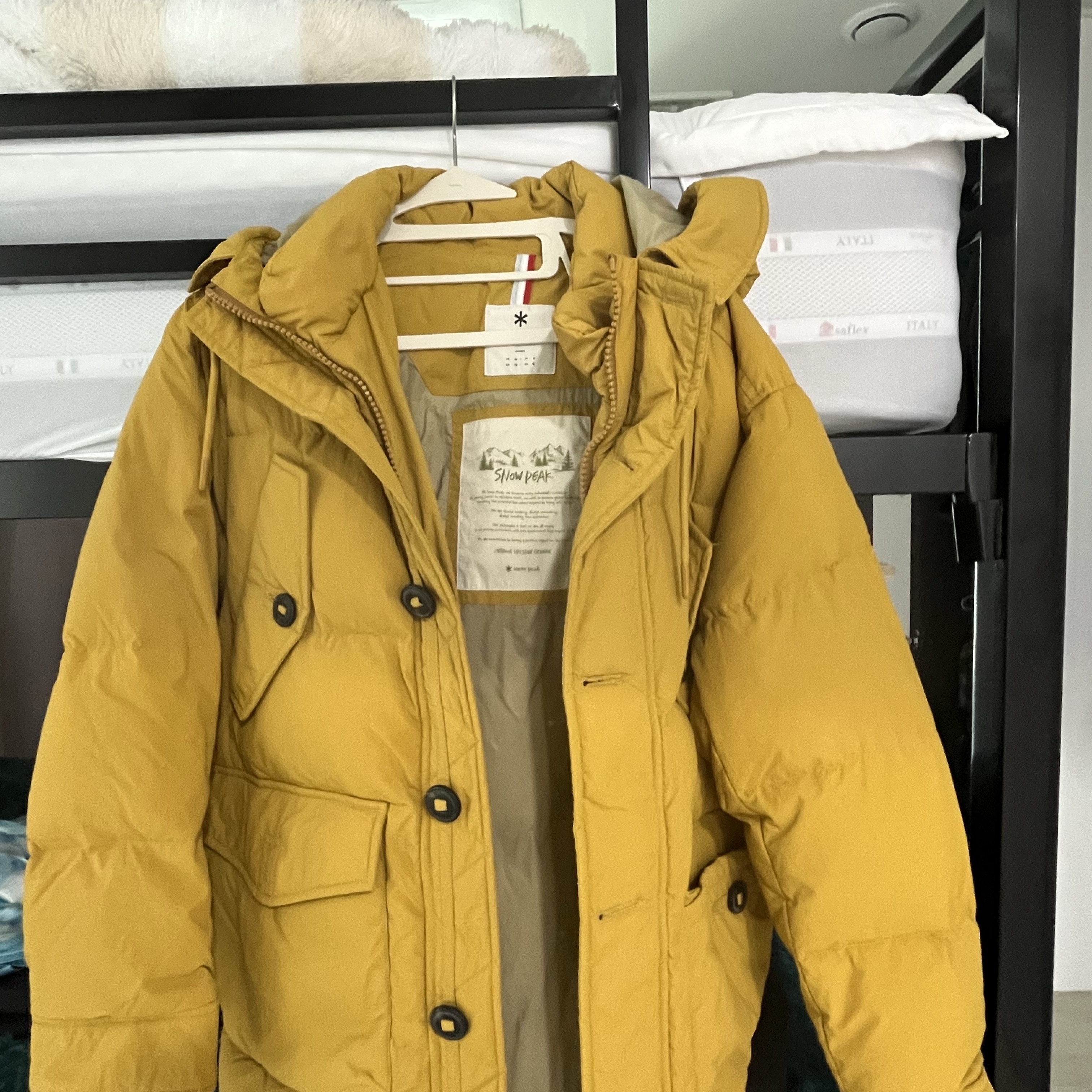 (W) Snow Peak Tipico Hooded Belted Down Jacket Cocoa 착용 스타일