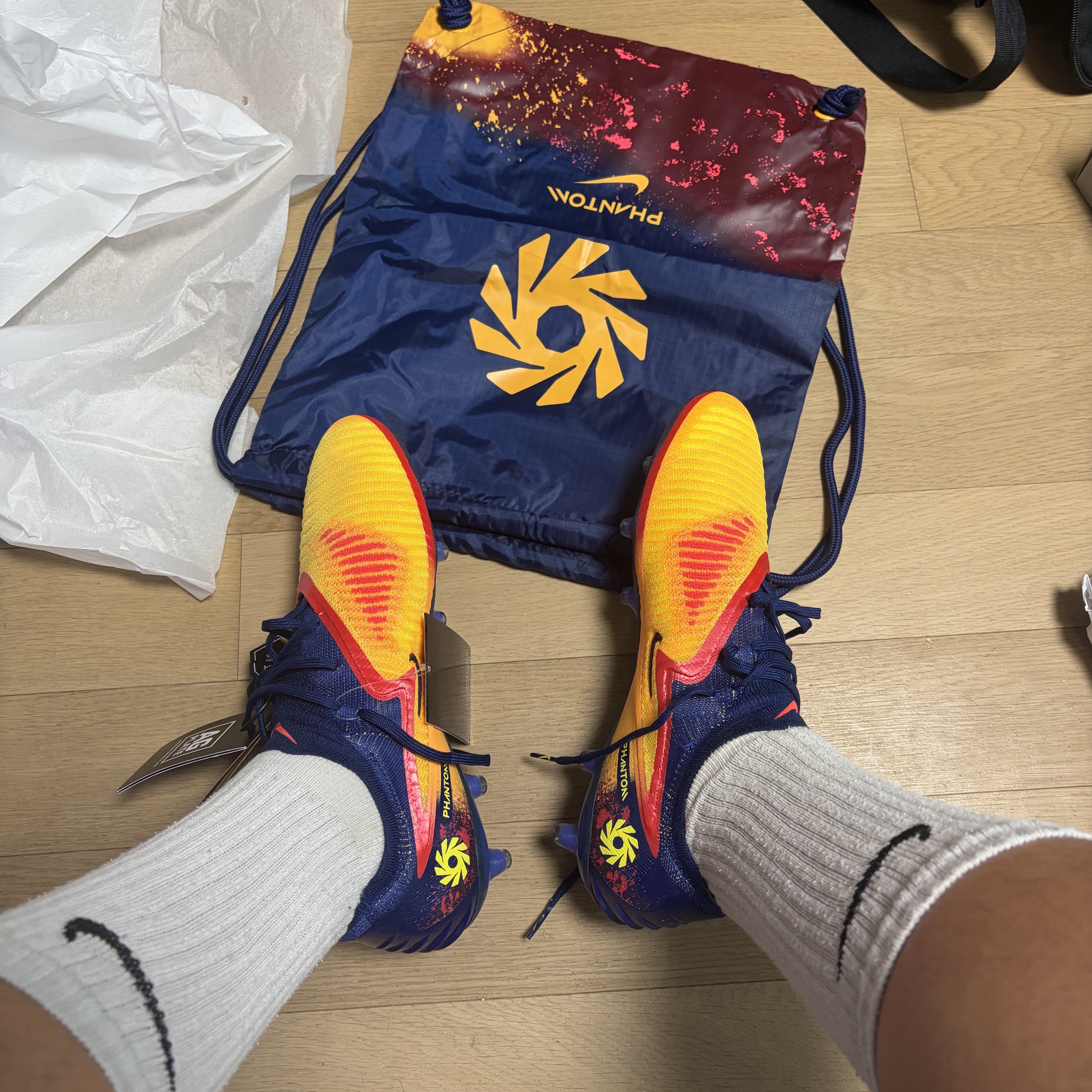 Nike Phantom 6 Low Elite AG Pro EH Laser Orange Blue Void 착용 스타일