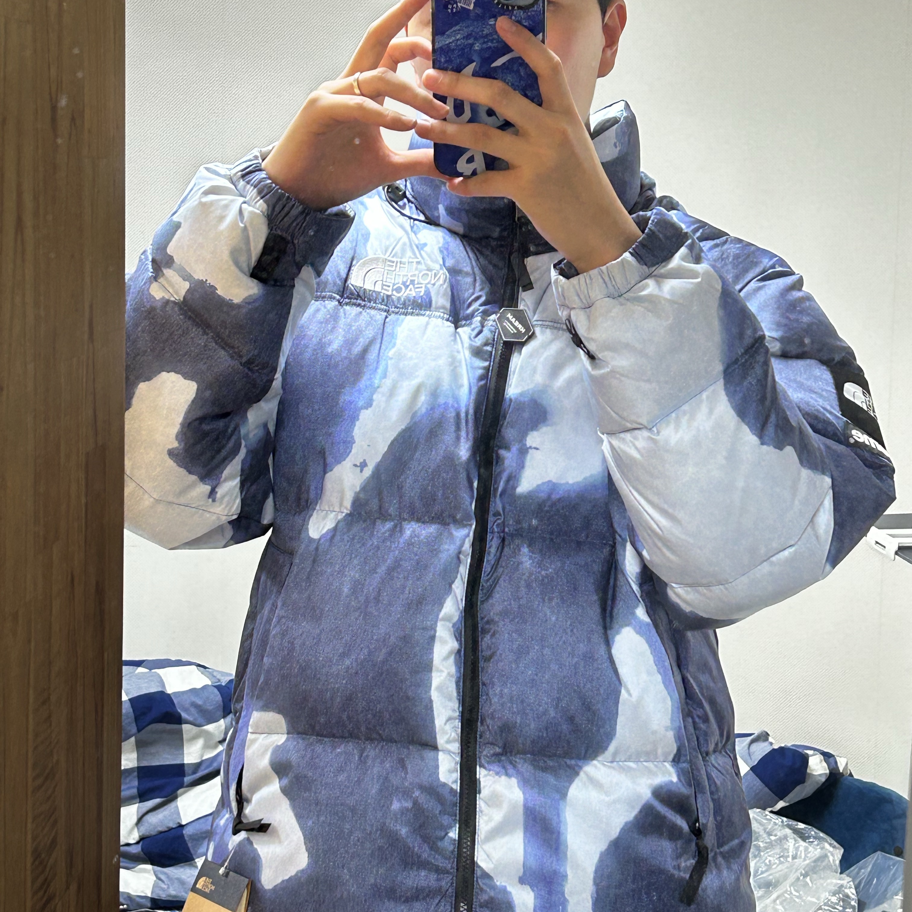 Supreme x The North Face Bleached Denim Print Nuptse Jacket Indigo - 21FW, Casetify x Ader Error iPhone Tetris Magsafe Case Blue 착용 스타일