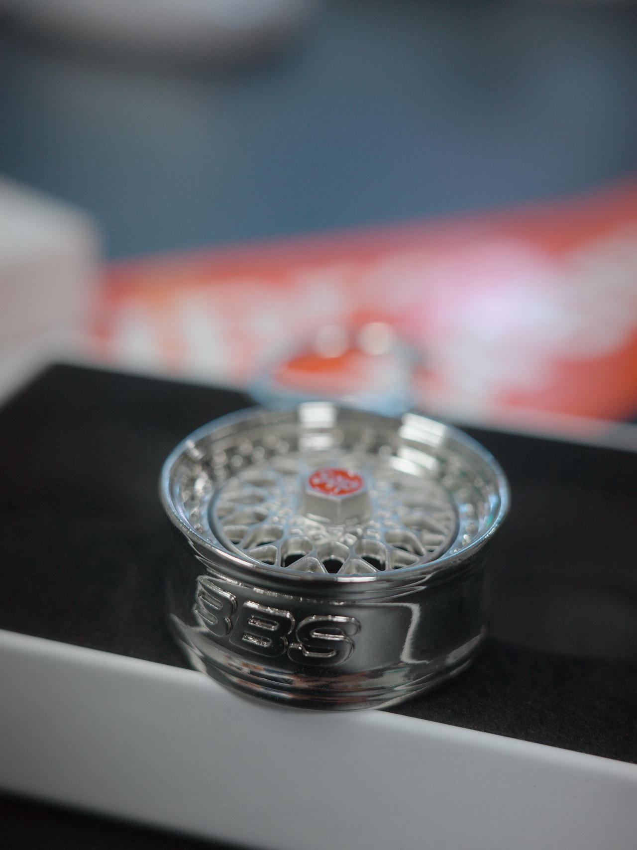 Supreme x BBS RS Rim Keychain Chrome - 25FW 착용 스타일