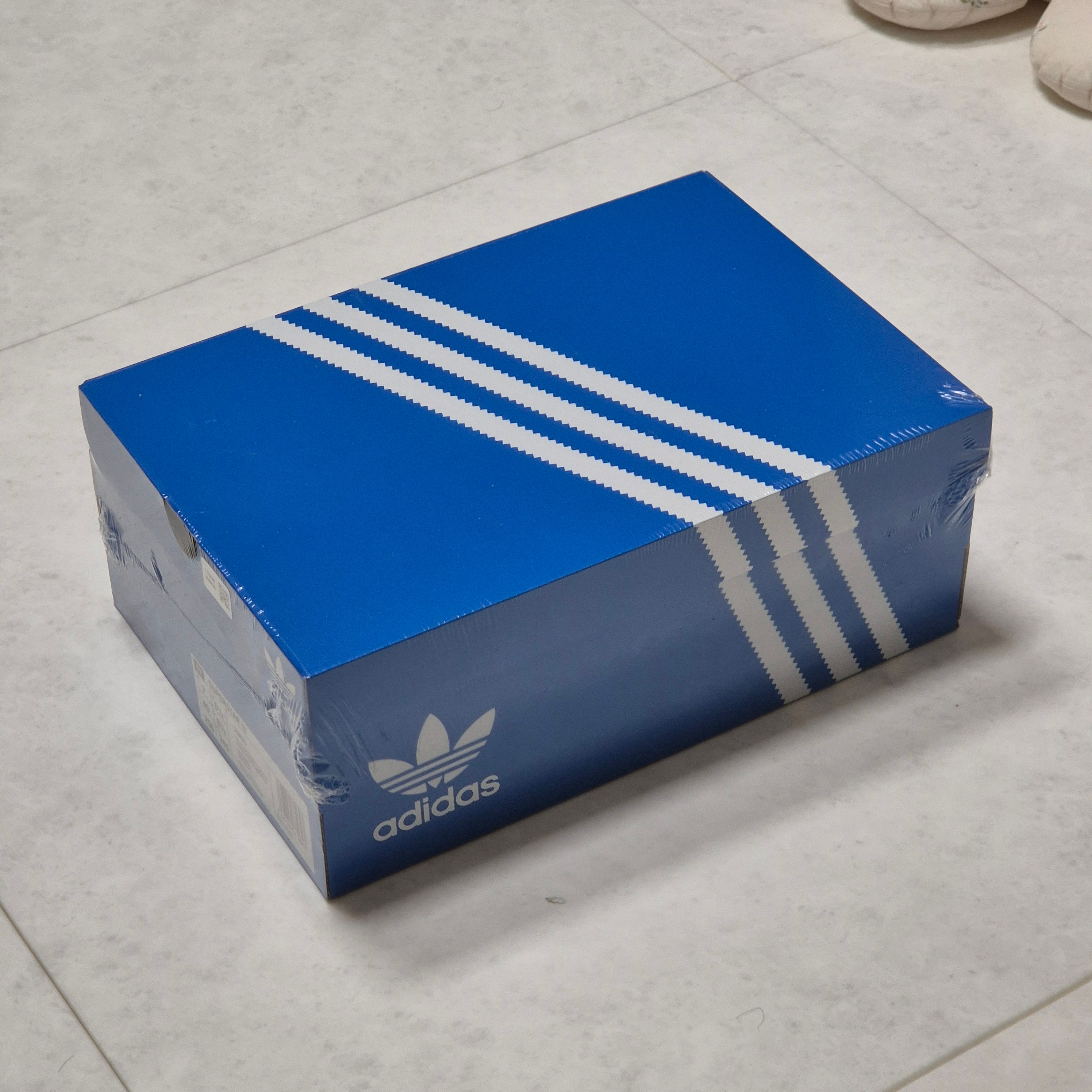Adidas Superstar II Core Black Cloud White 착용 스타일 - 2