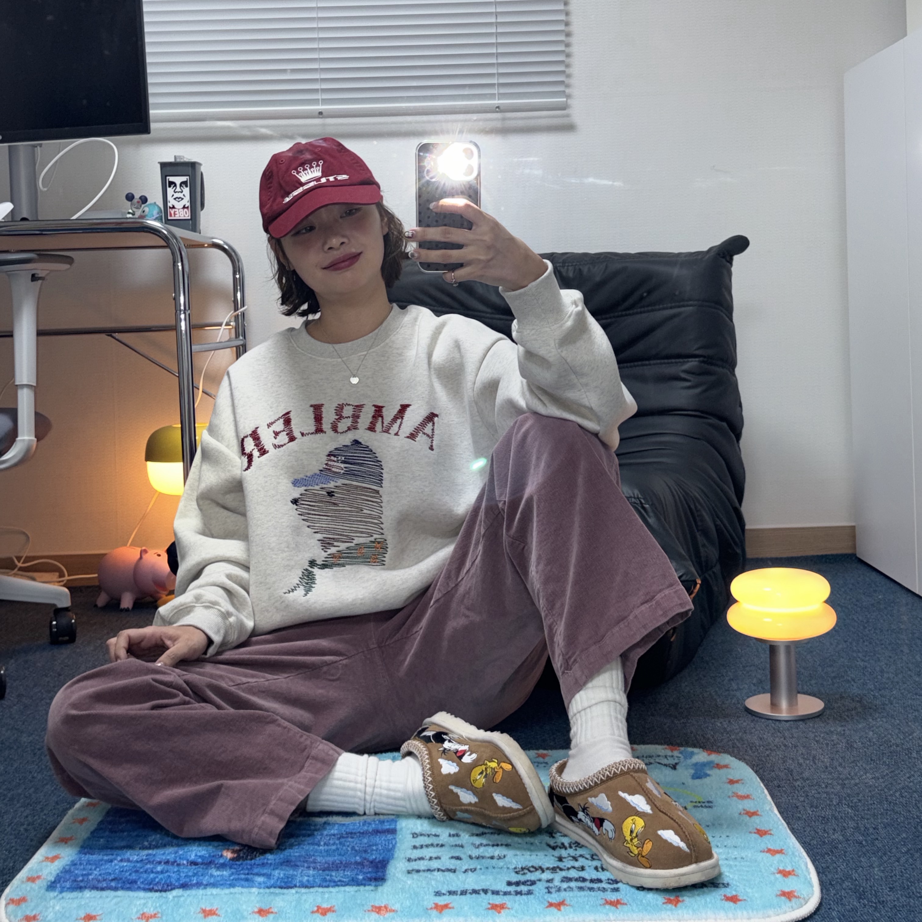 UGG x Palace x Looney Tunes Tasman Slipper Chestnut, ILKW SNOWMAN15 Portable Butter 착용 스타일 - 1
