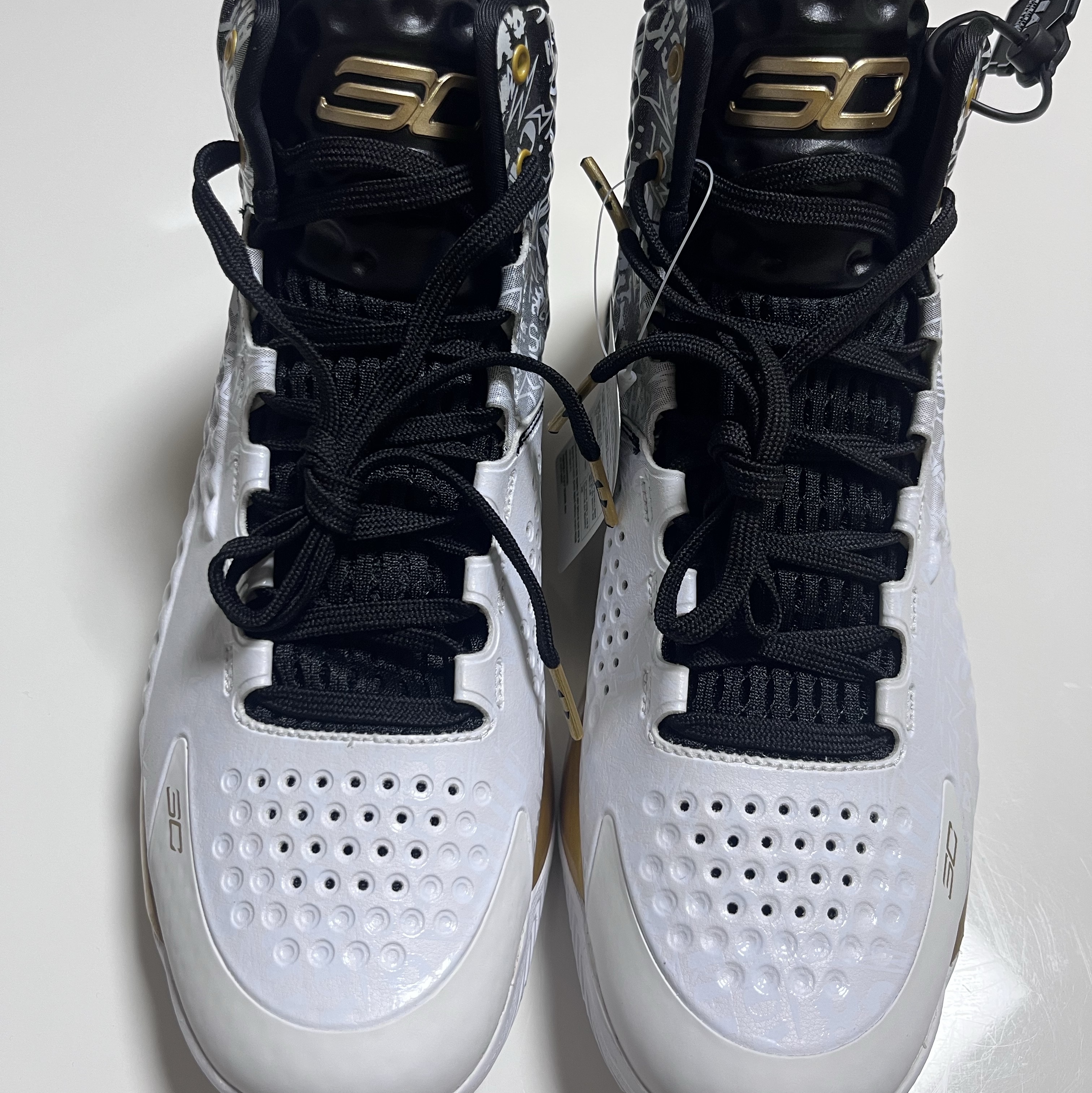 Under Armour Curry 1 Black White 착용 스타일 - 2