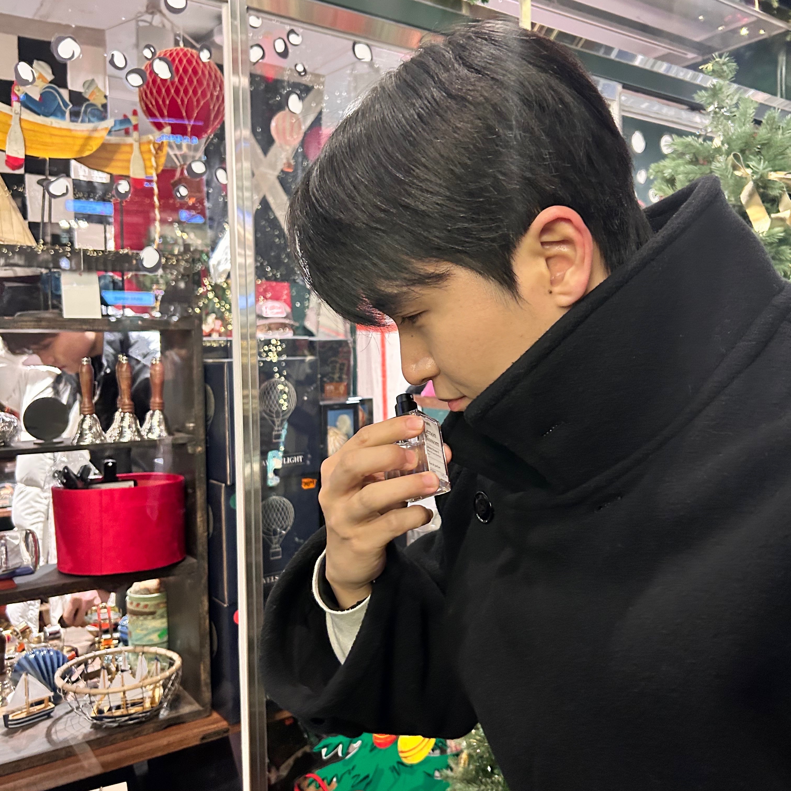 Lemaire Double Wool Wrap Coat Black, Wooyoungmi Leather Chelsea Boots Black - 23SS 착용 스타일 - 1