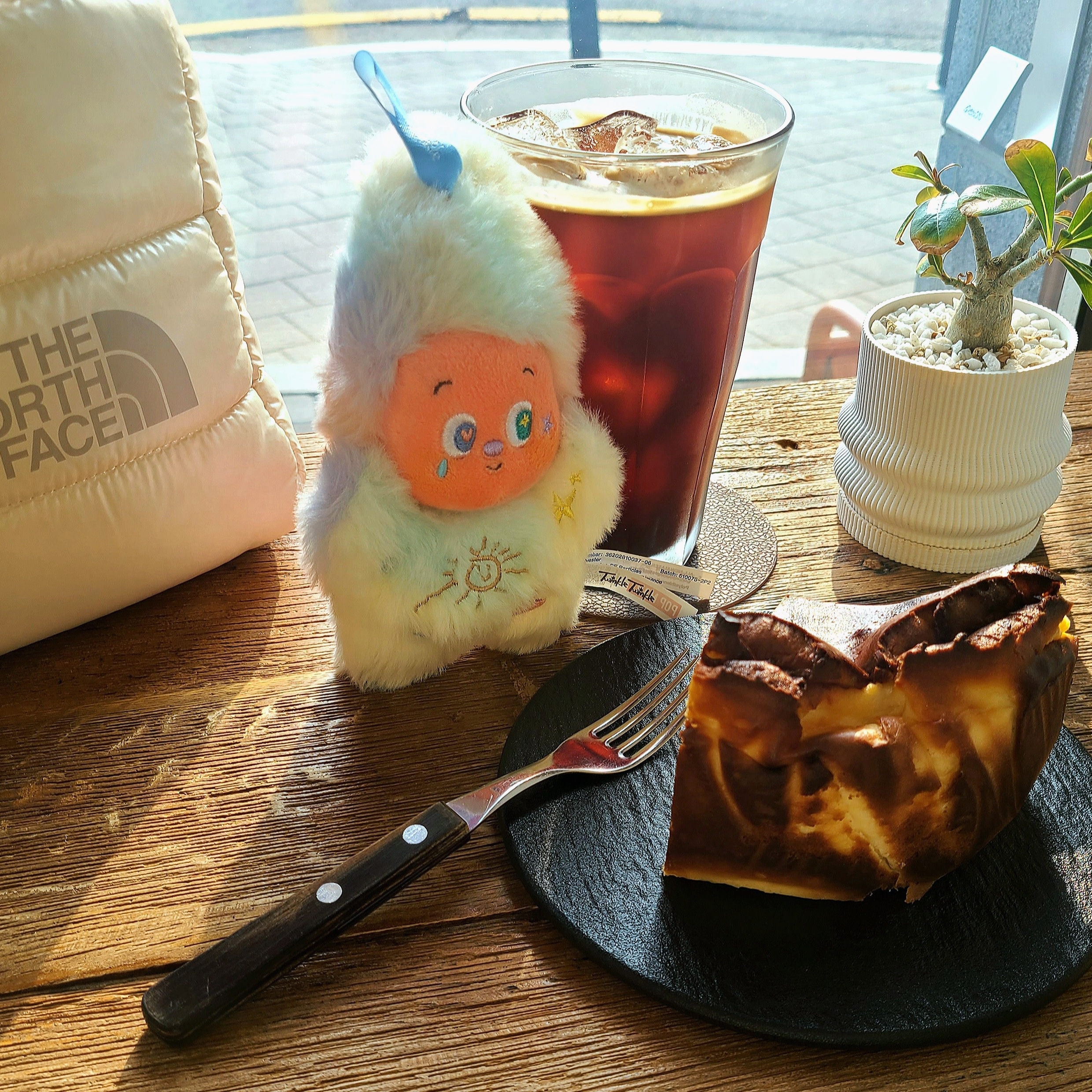 Pop Mart Twinkle Twinkle Sweet Dreams Forecast Series Plush Pendant Afterglow Marshmallow (Opened Case), The North Face Plumpy Tote Bag Mini Cream 착용 스타일 - 1