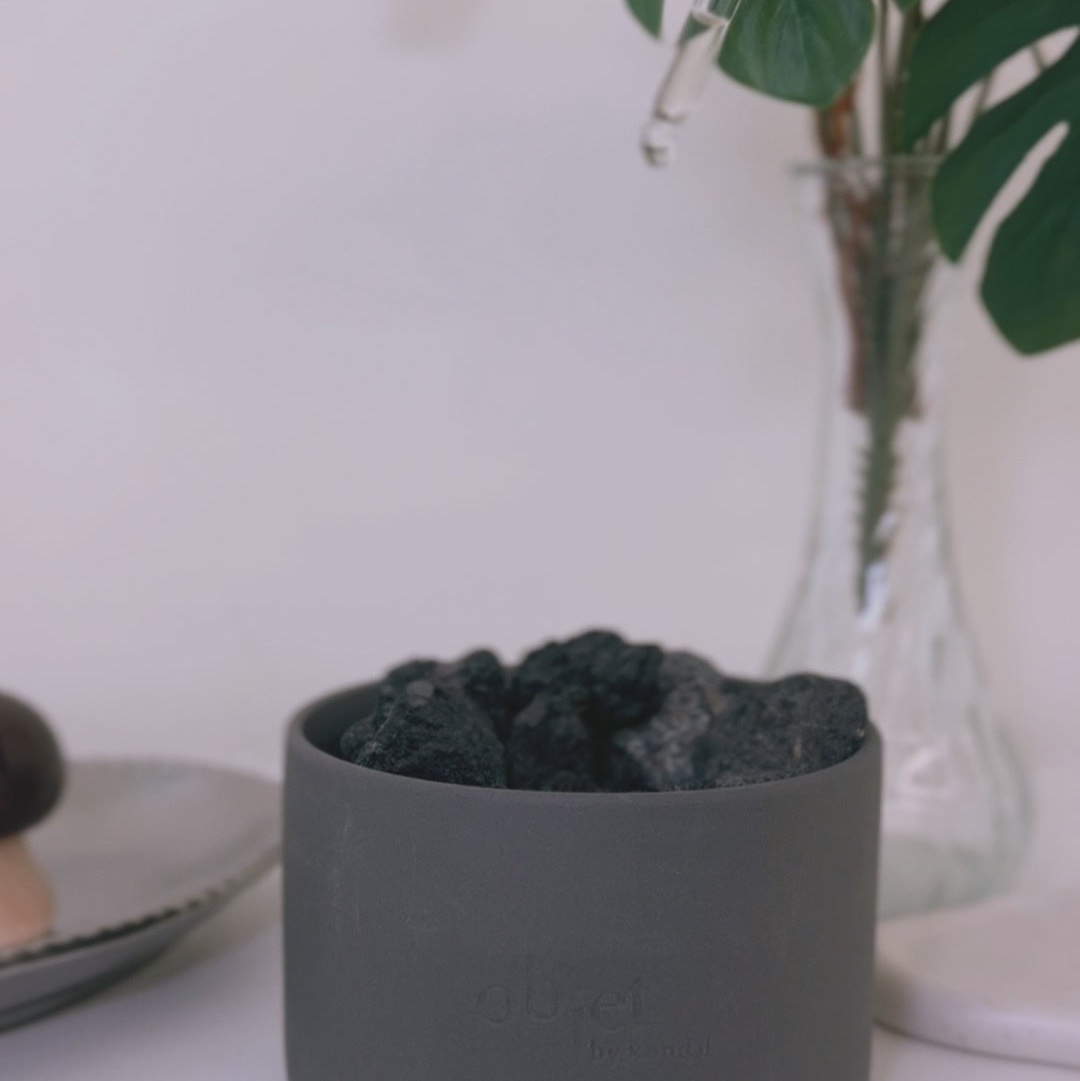 OBJET BY KUNDAL perfume volcanique stone diffuser gift set 착용 스타일 - 1