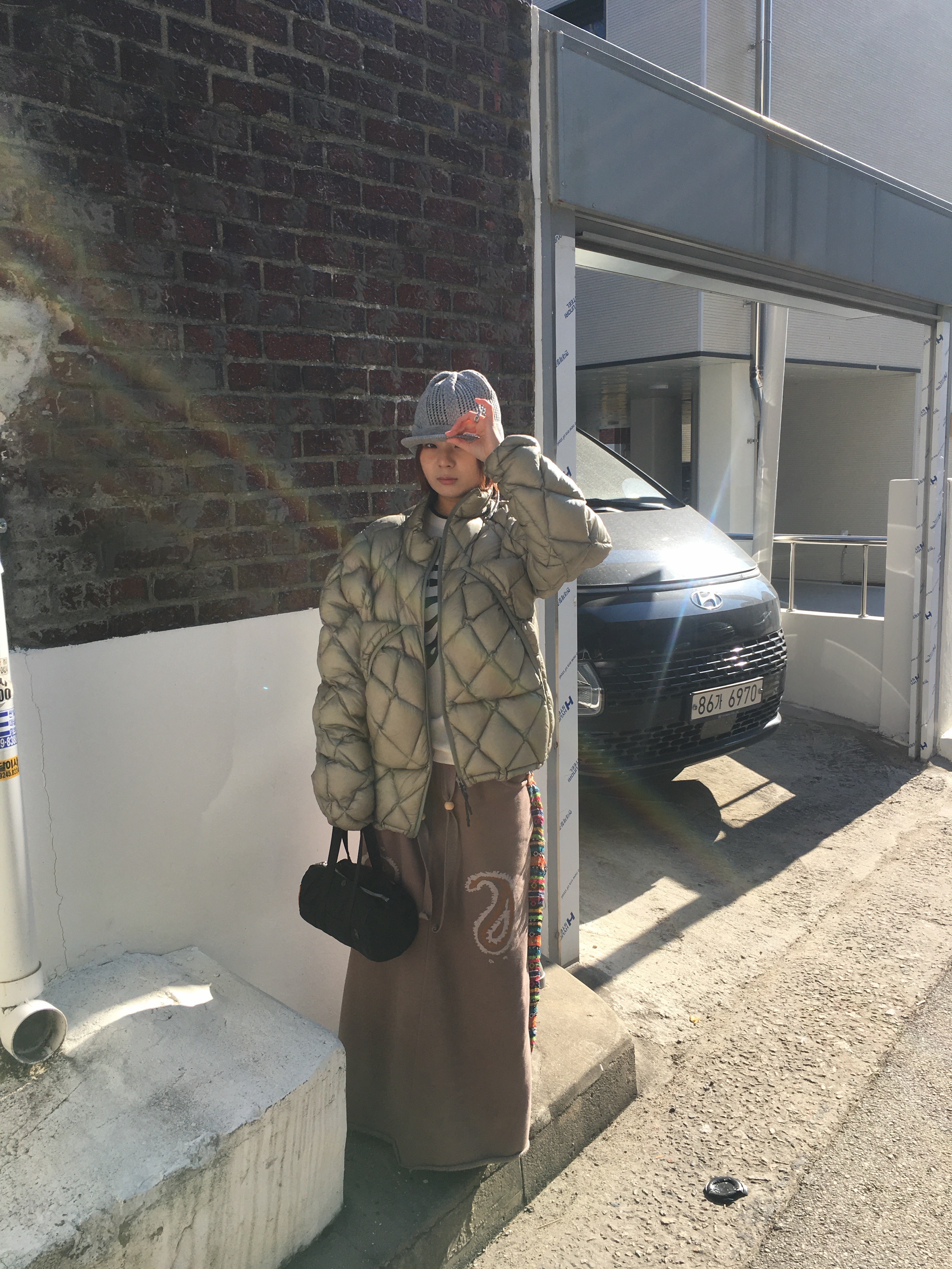 COYSEIO Coy Visor Crochet Beanie Melange Grey, Porter Tanker Duffle Bag S Black 착용 스타일