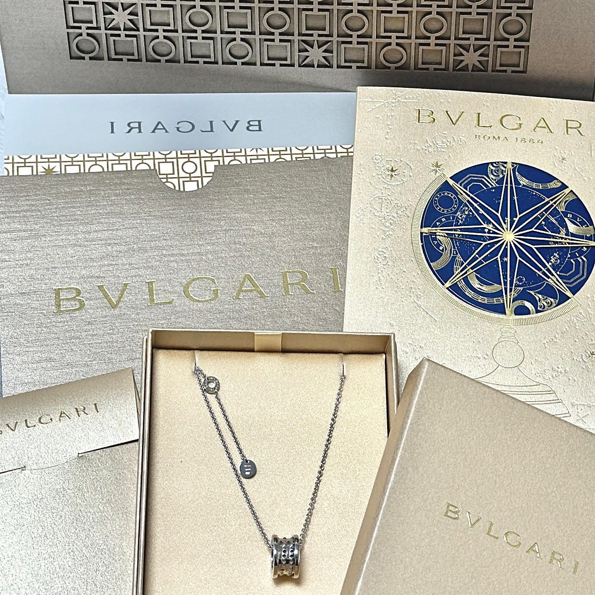 Bulgari Save The Children Necklace Sterling Silver 착용 스타일 - 1