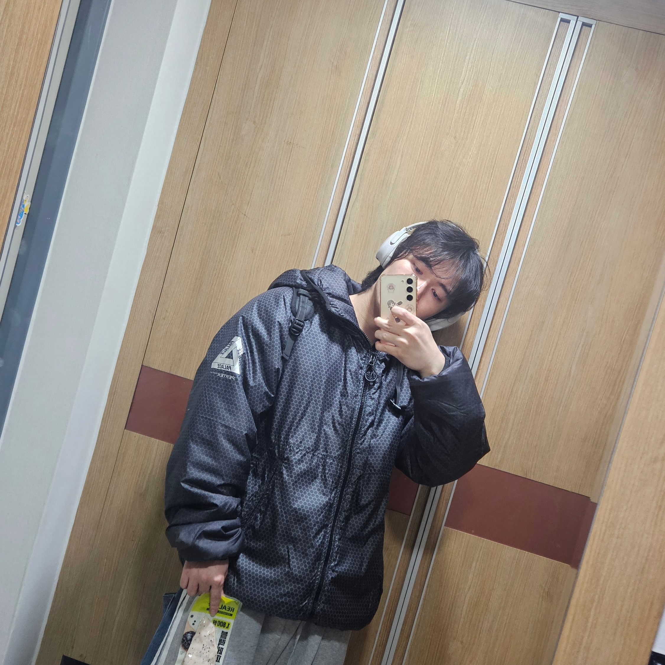 Palace Hexagon Pertex Quilted Jacket Black - 24SS 착용 스타일 - 2