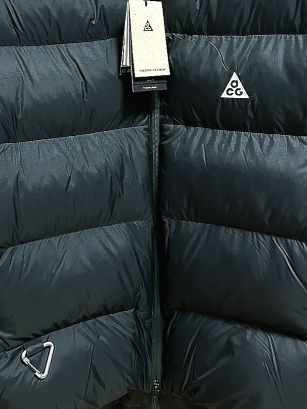Nike ACG Therma-Fit ADV Lunar Lake Loose Hooded Jacket Black Summit White - Asia, Nike ACG Lunar Lake PrimaLoft Therma-FIT ADV Loose Hooded Jacket Black Summit White 착용 스타일 - 2