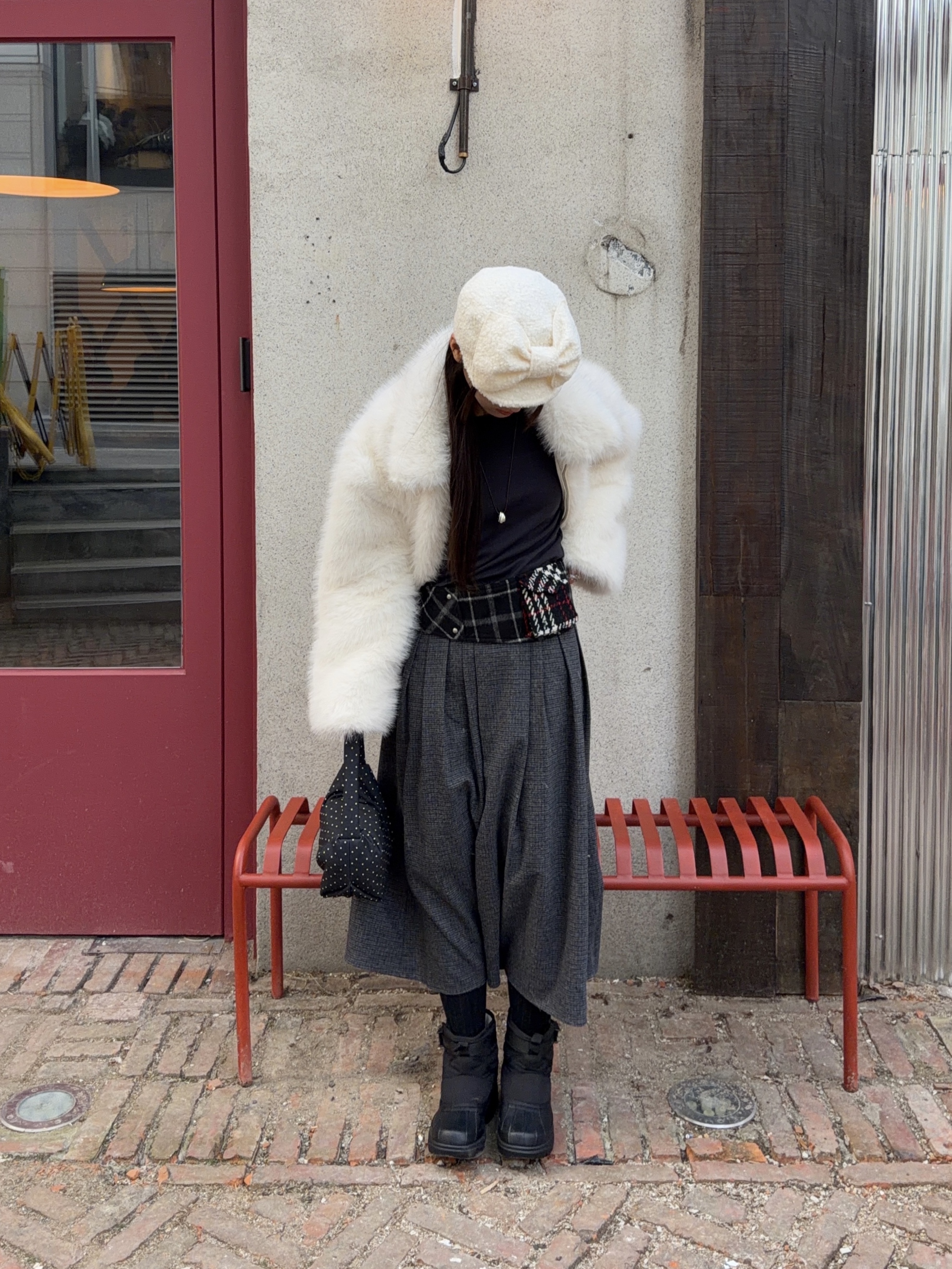 SOMSOC Halo Contrast Check Belt Charcoal 착용 스타일 - 2