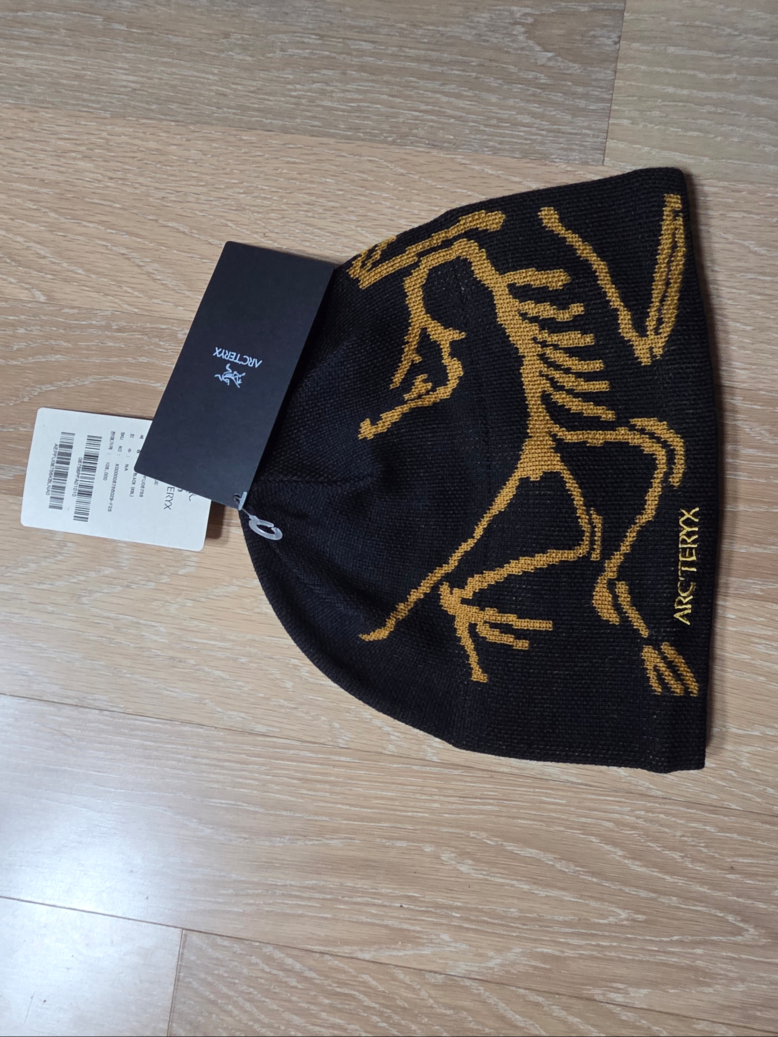 Arc'teryx Bird Head Toque 24K Black 착용 스타일