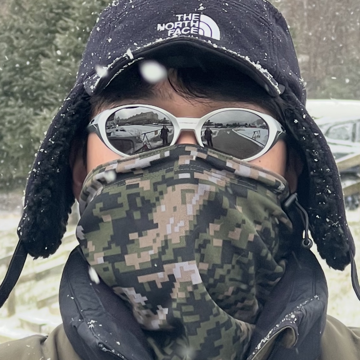 The North Face Fleece Earmuff Cap EX Black 착용 스타일