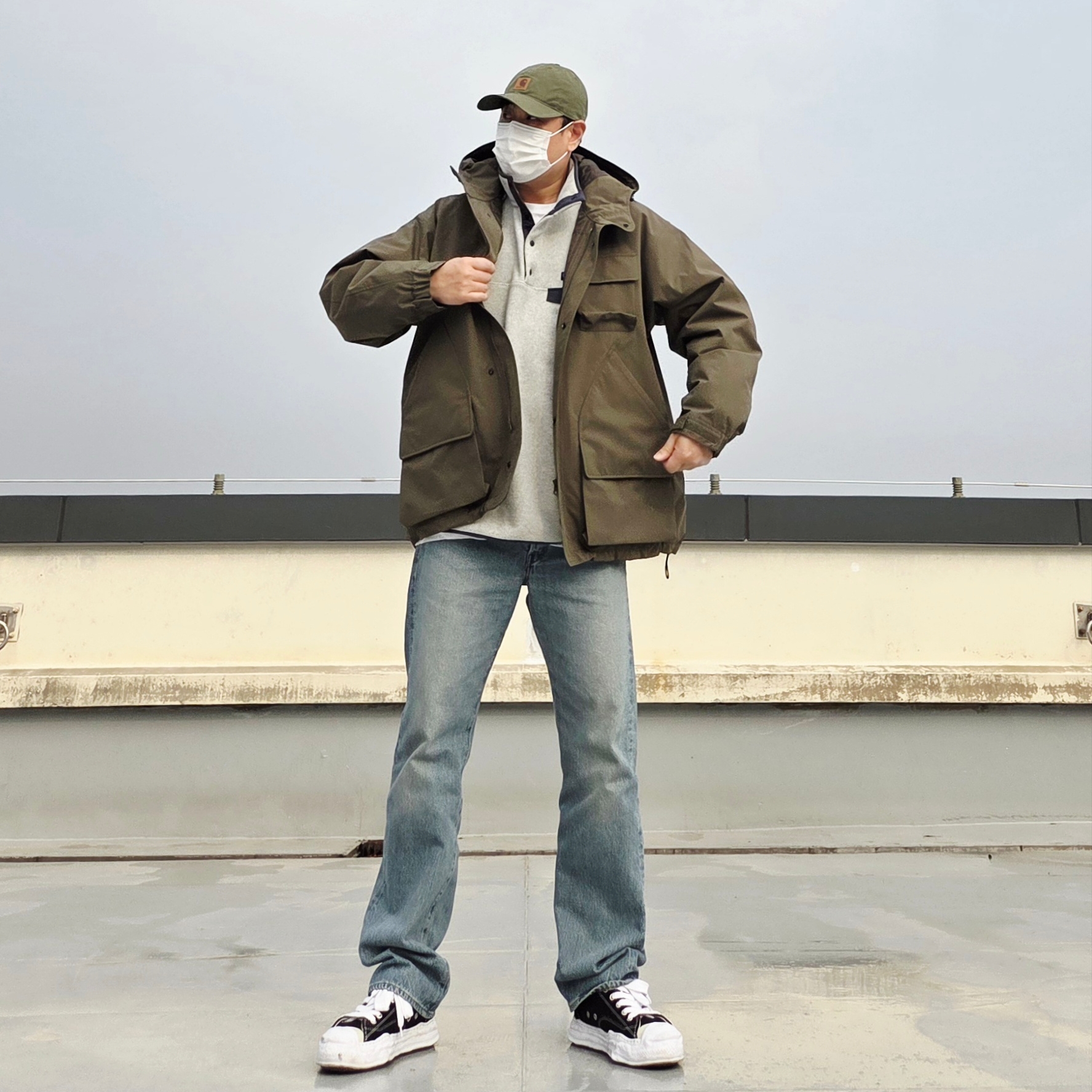 Carhartt Canvas Cap Army Green, GU x Engineered Garments Padded Shell Parka Olive 착용 스타일 - 3