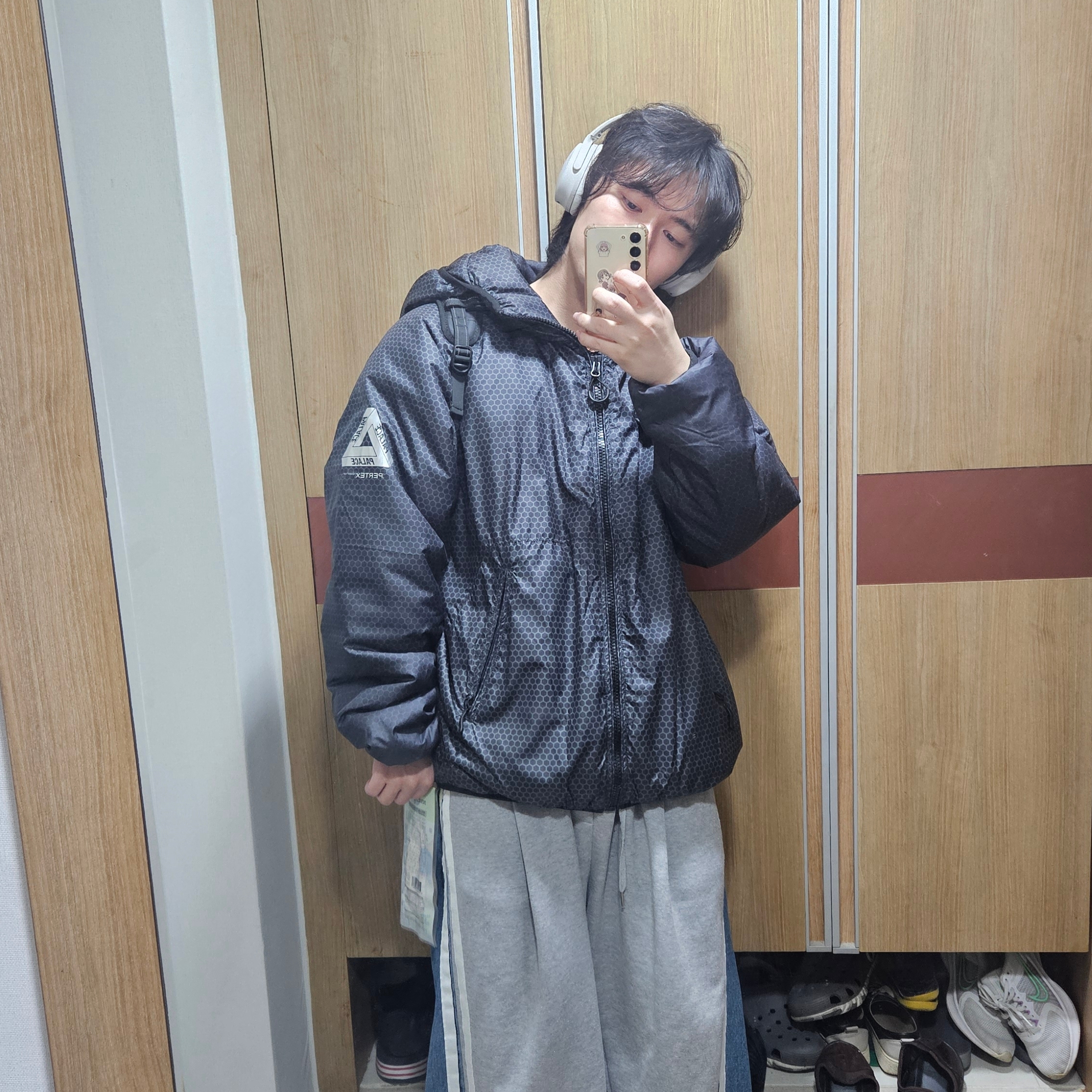 Palace Hexagon Pertex Quilted Jacket Black - 24SS 착용 스타일 - 1