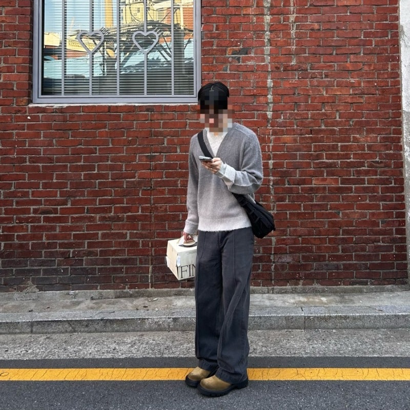 Loewe Sierra Leather Ankle Boots Tobacco Brown 착용 스타일 - 6