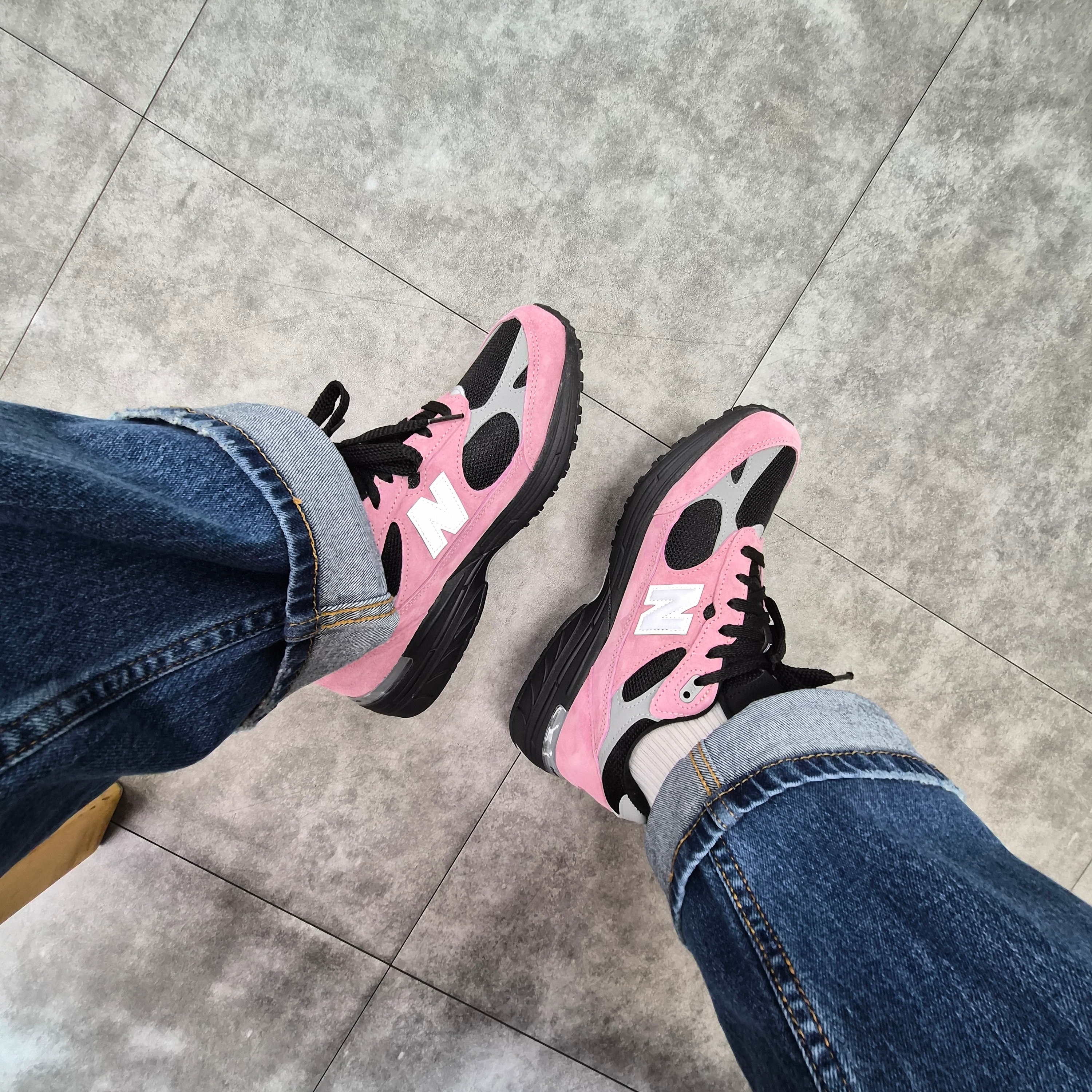 New Balance 993 Made in USA Pink Taffy 착용 스타일