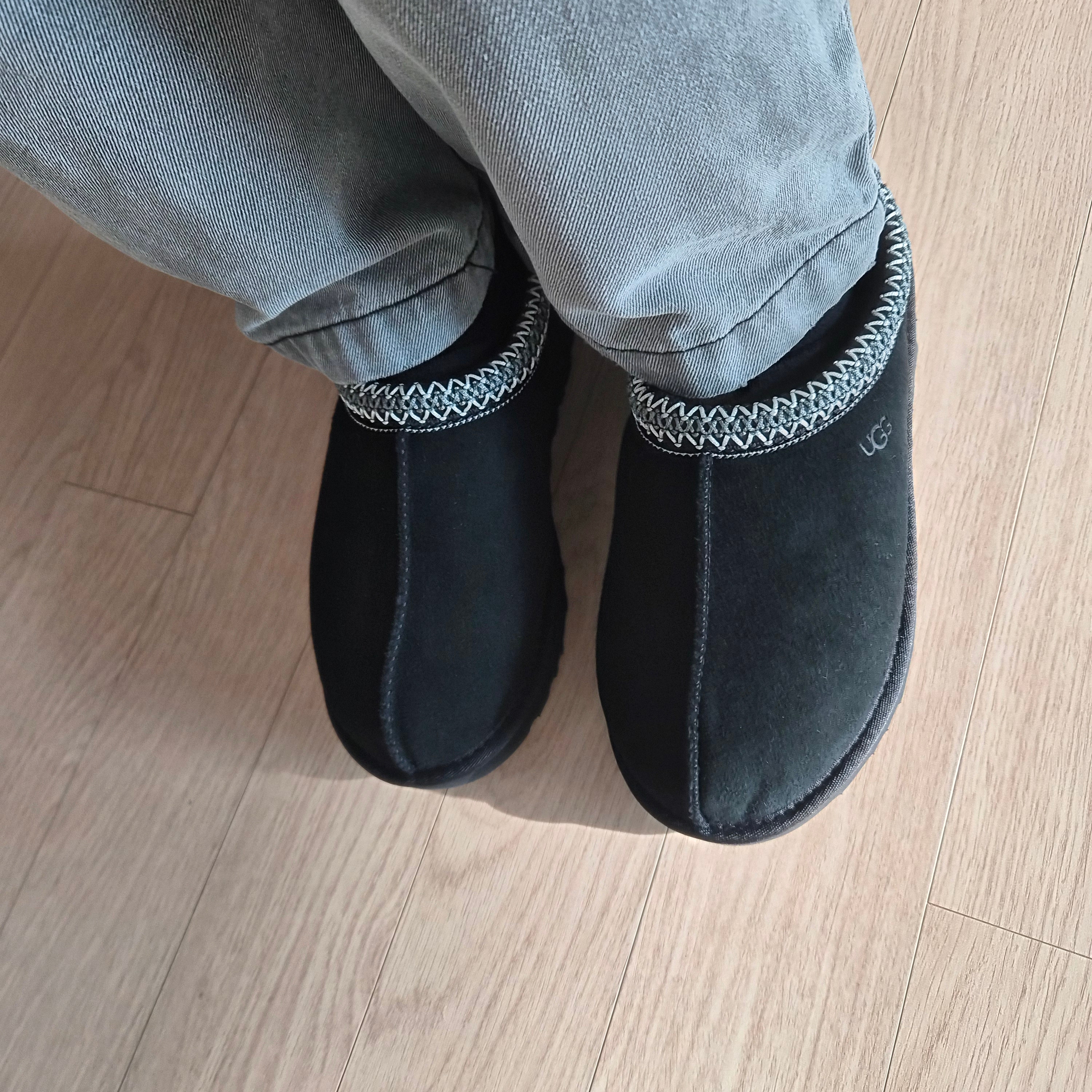 (W) UGG Tasman II Black 착용 스타일 - 1