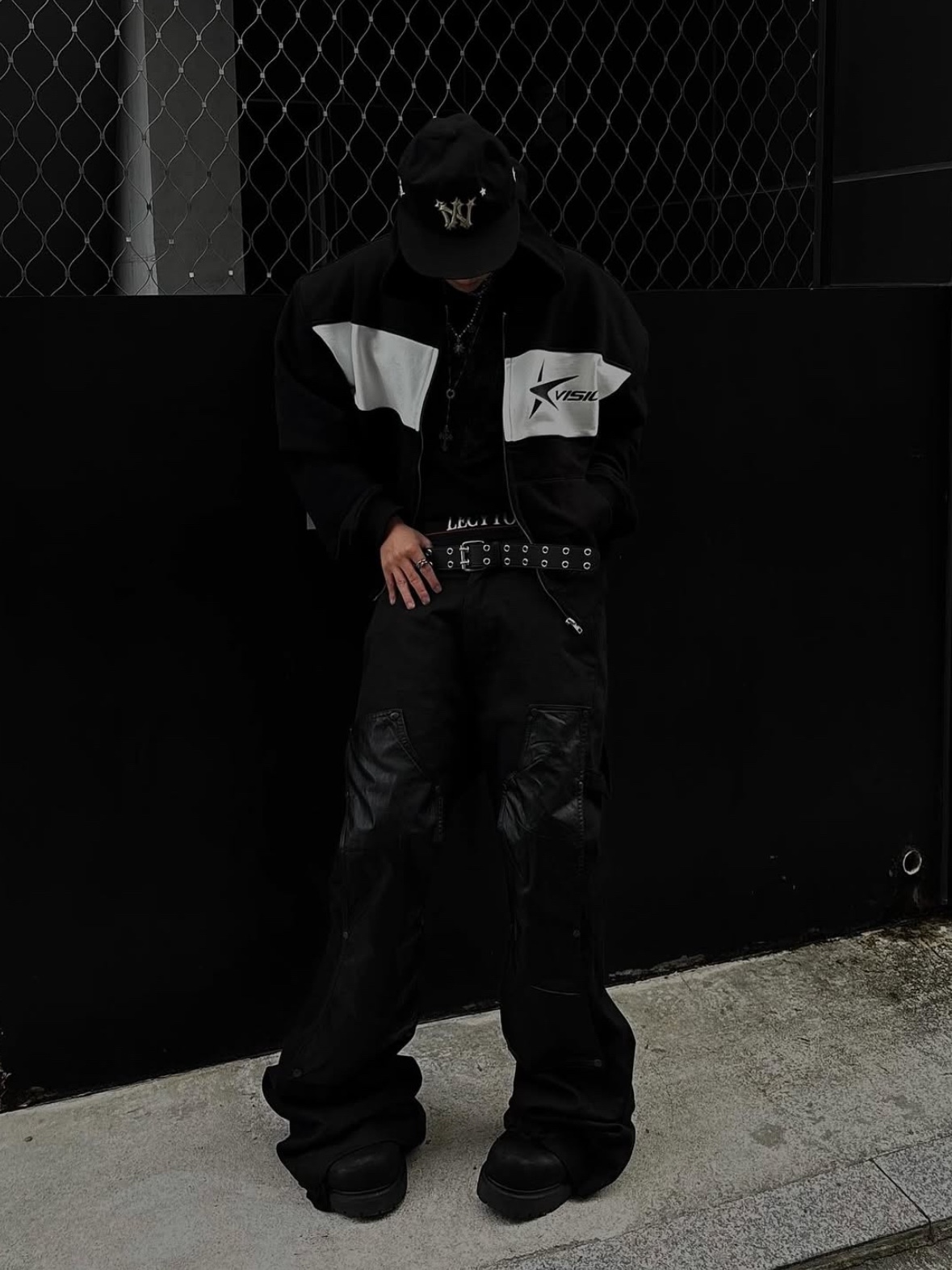 Civision by CSC Star Logo Hoodie Zip-Up Black 착용 스타일 - 3
