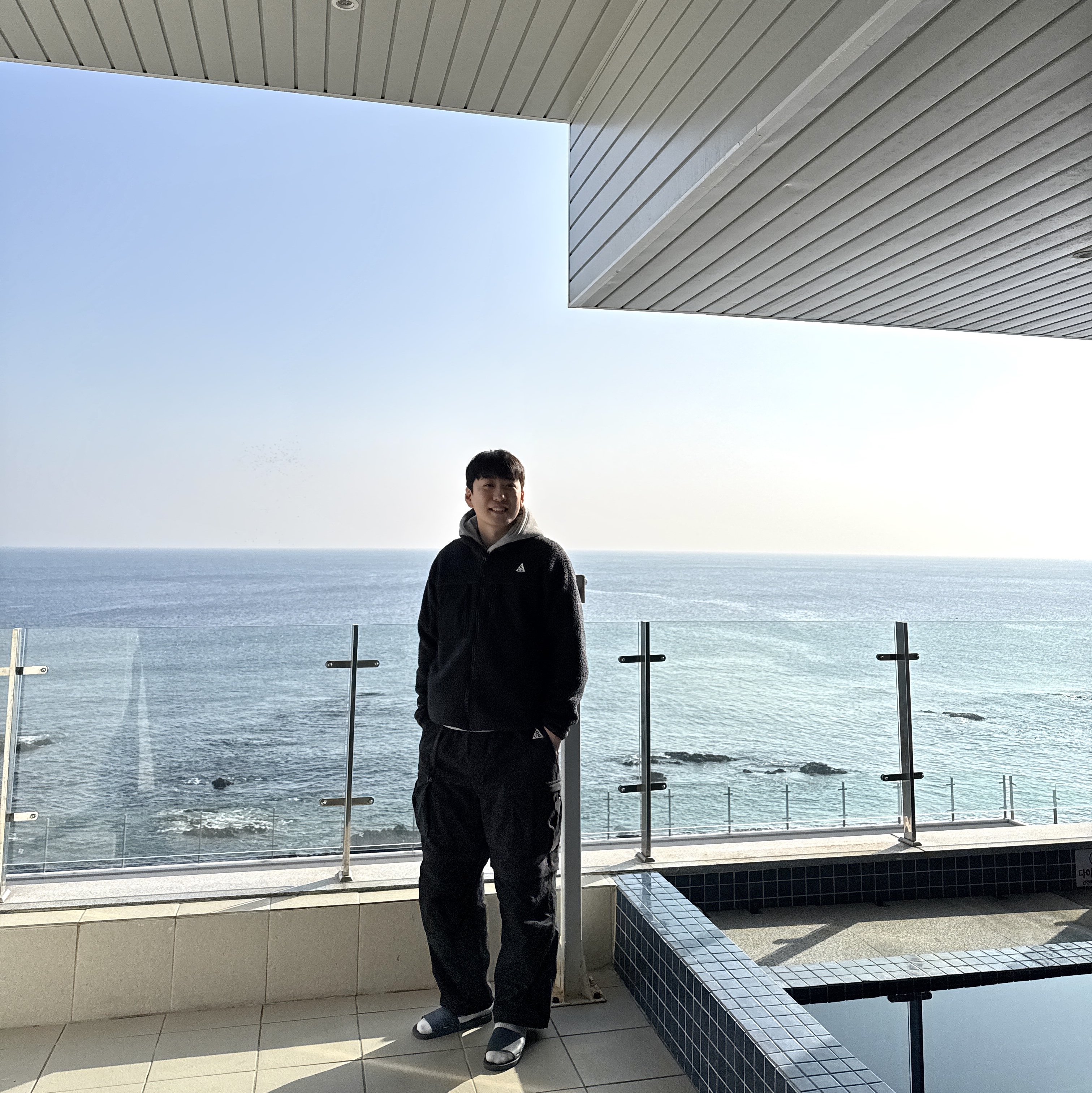 Nike ACG Arctic Wolf Full Zip Top Black Anthracite - Asia, Nike ACG Smith Summit Cargo Pants Black Anthracite - US/EU 착용 스타일