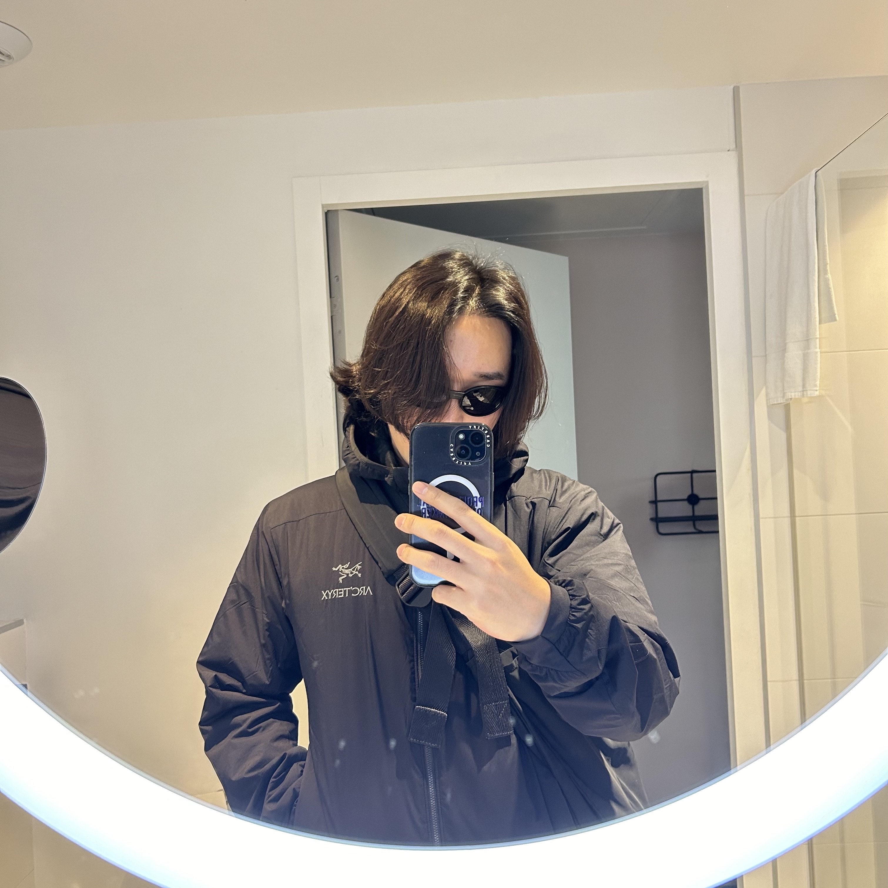 Arc'teryx Atom LT Hoody Black 착용 스타일