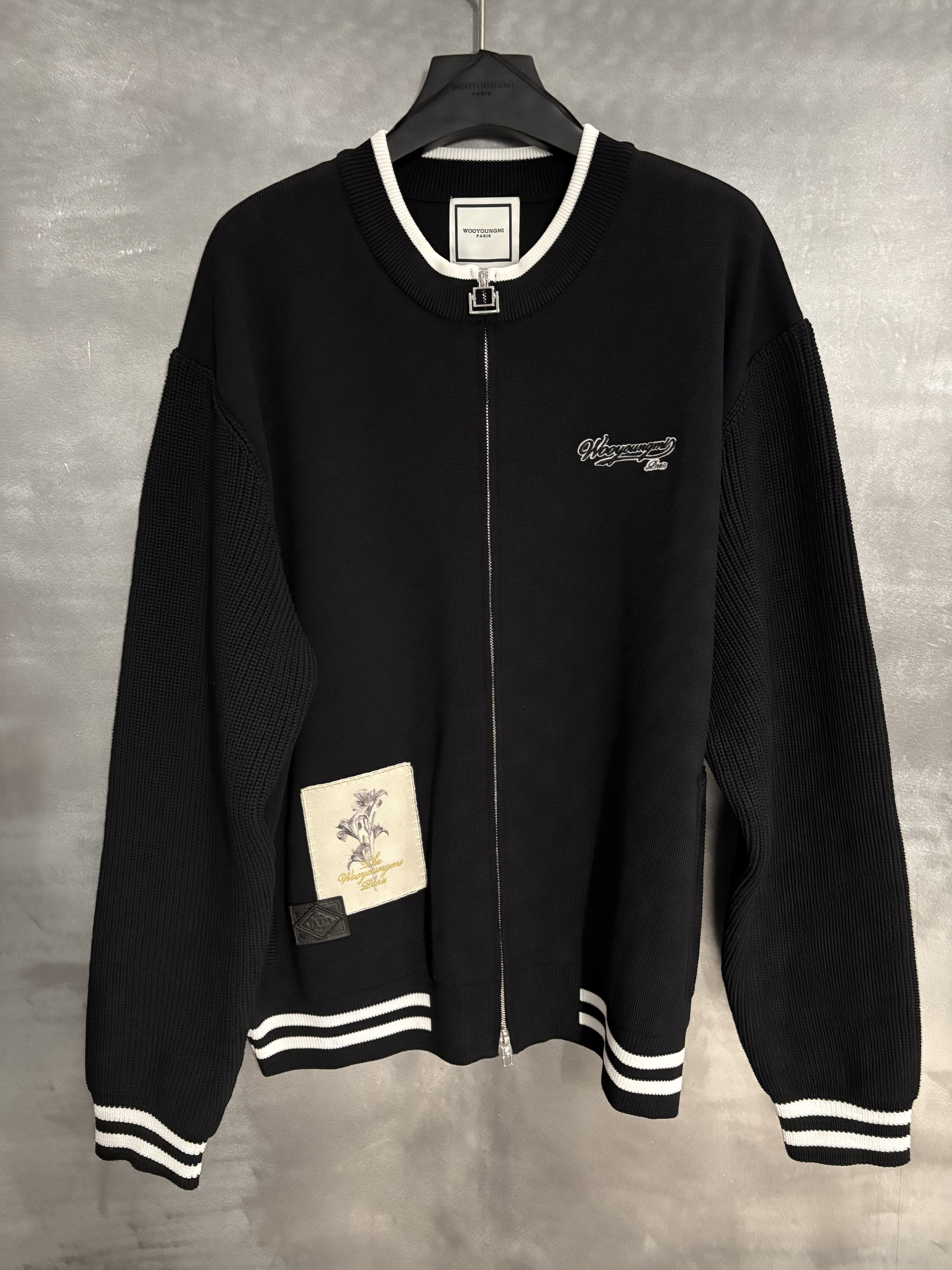 Wooyoungmi Merry Go Round Back Logo Hooded T-Shirt Black - 26SS, Wooyoungmi Merry Go Round Back Logo T-Shirt Black - 26SS 착용 스타일 - 9