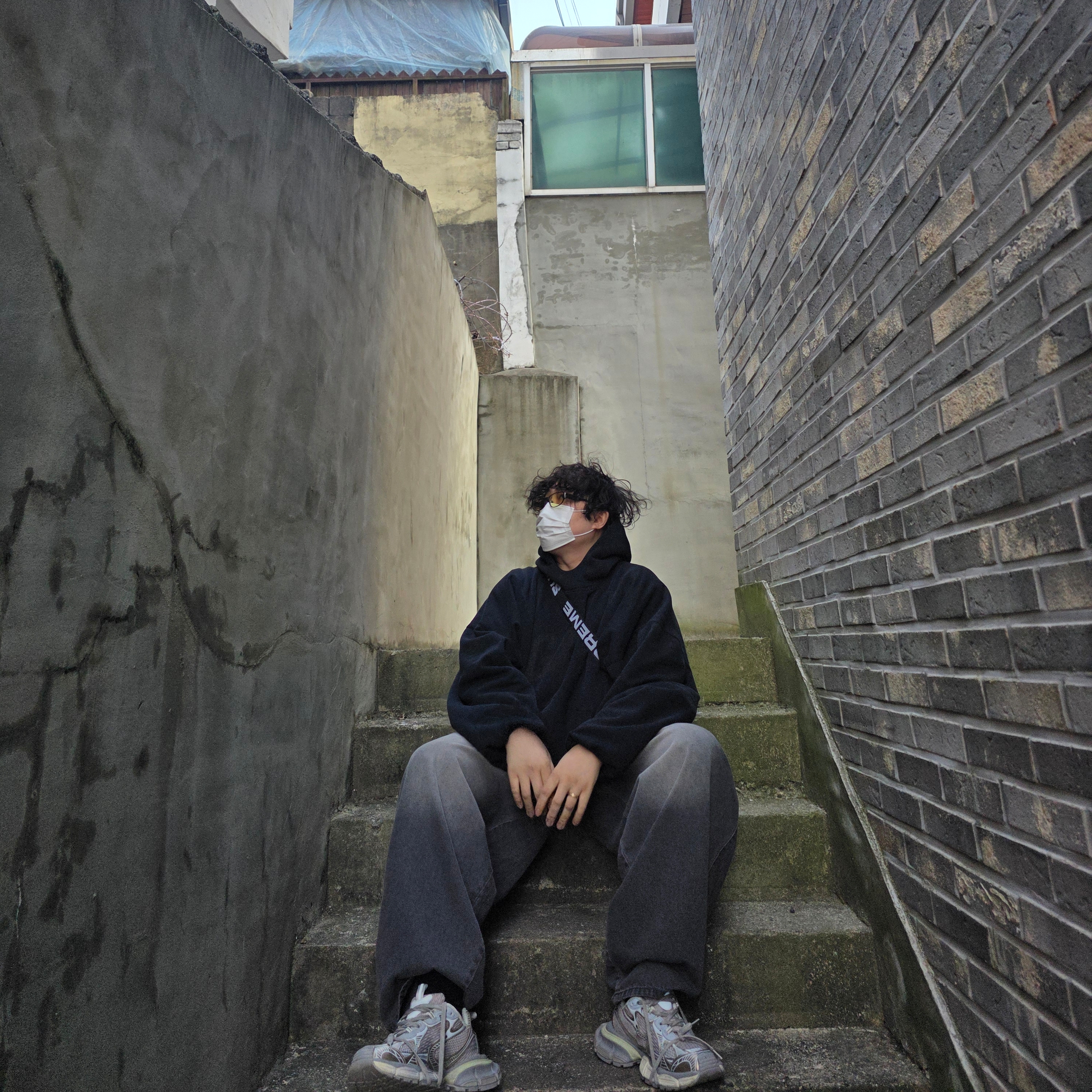 PROJEKT PRODUKT HM1 CMGR Sunglasses, Supreme Shoulder Bag Black - 18SS 착용 스타일 - 2