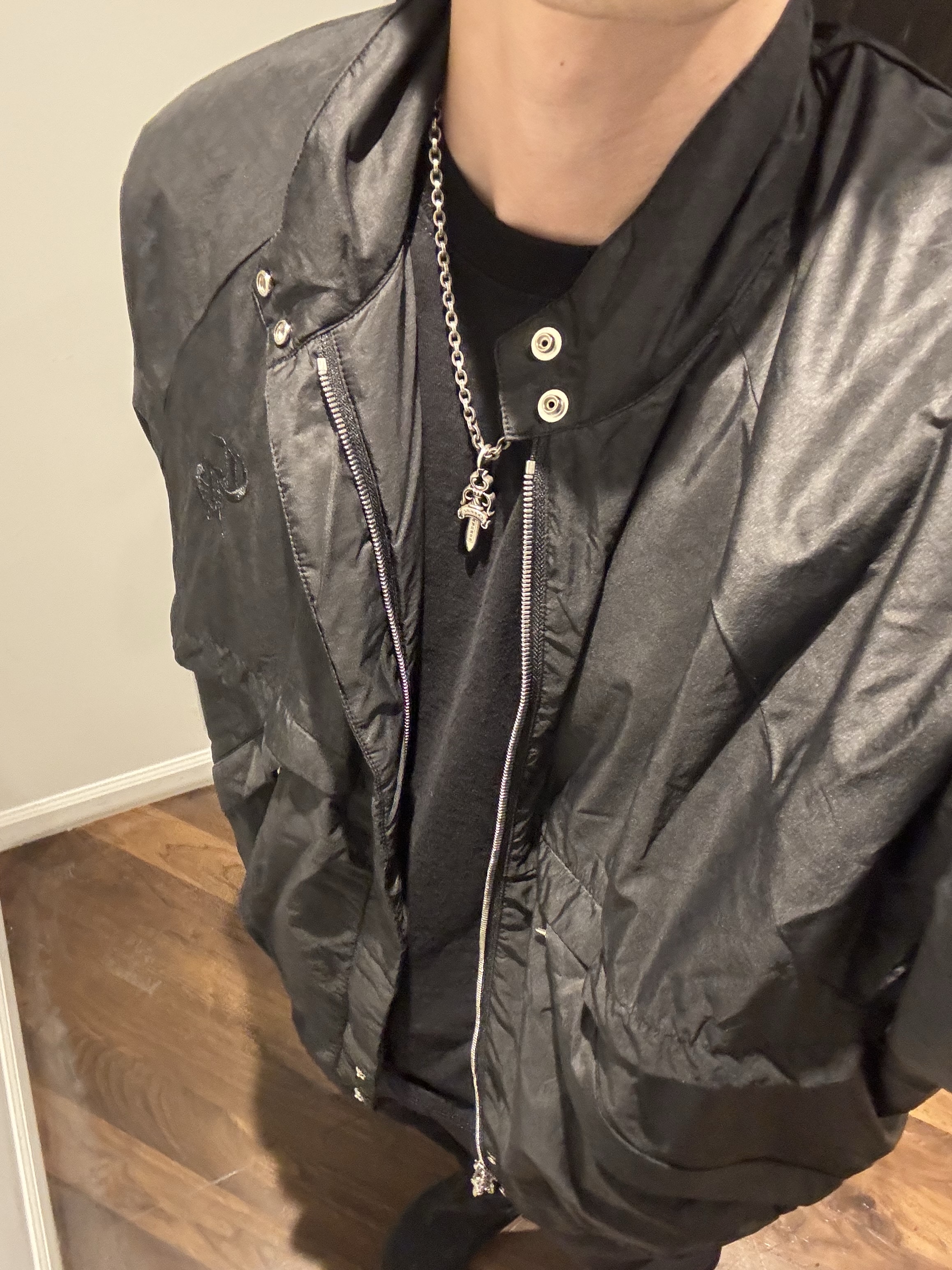 (W) Chrome Hearts 22 CH Logo Mesh Shorts Black, Hansroom Chrome Hearts Tiny Fat Cross Charm Pave Dia 착용 스타일 - 5