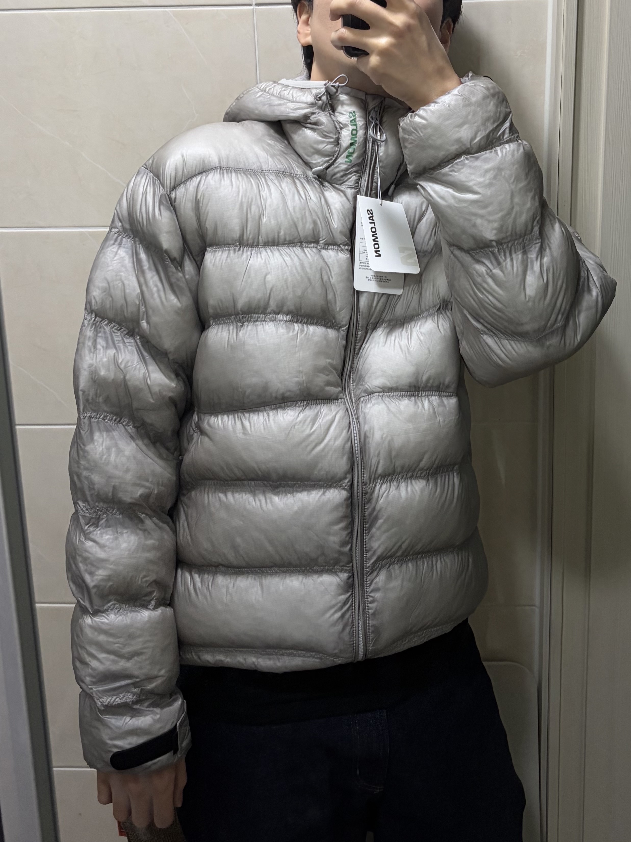 Salomon UNI Cross Insulation Jacket Light Grey 착용 스타일