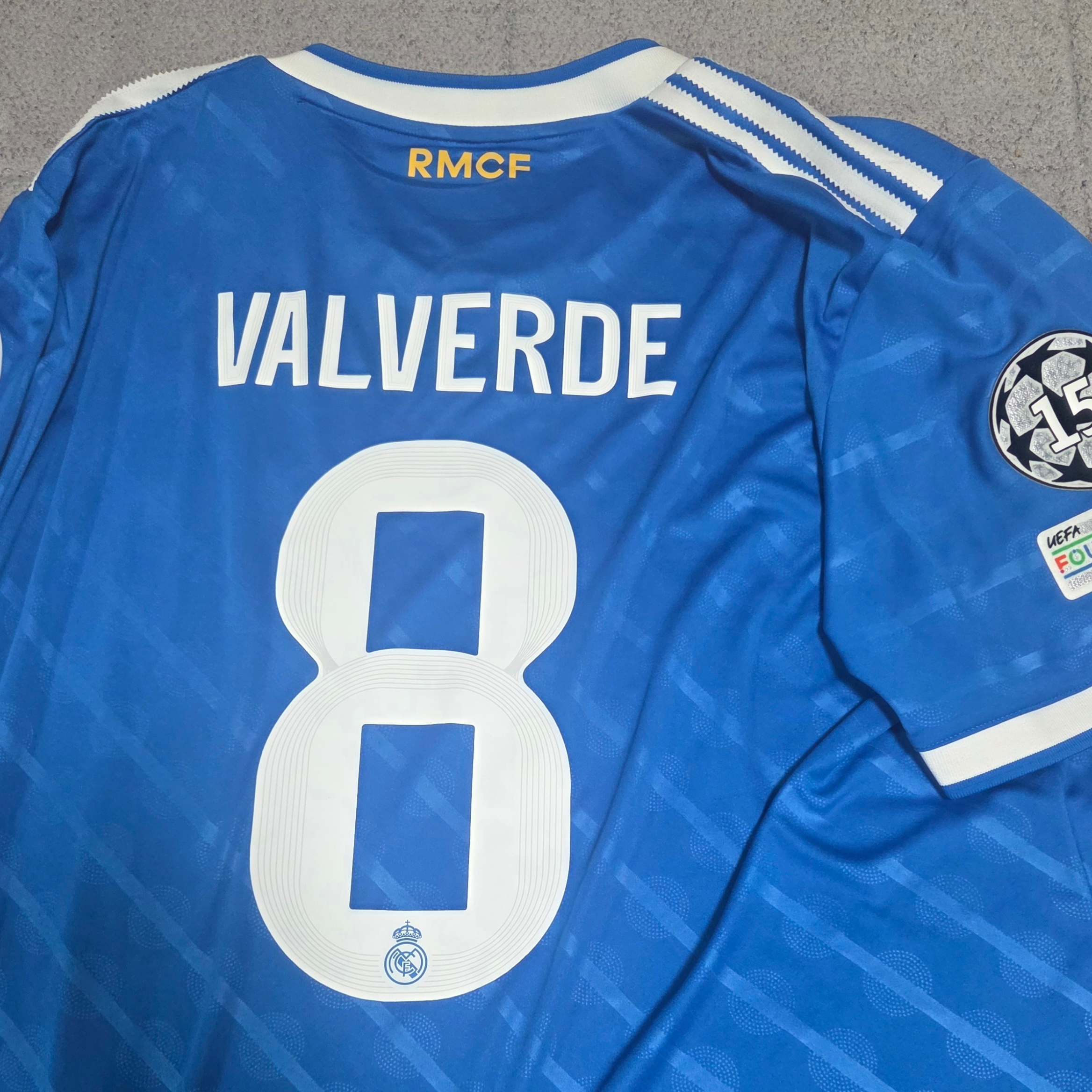 Adidas Real Madrid 2025/26 3rd Jersey Blue Bird - KR Sizing (Non Marking Ver.) 착용 스타일 - 2